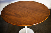 Tulip_Side_Table,_Eero_Saarinen_For_Knoll_International,_Walnut,_1960s,_Germany