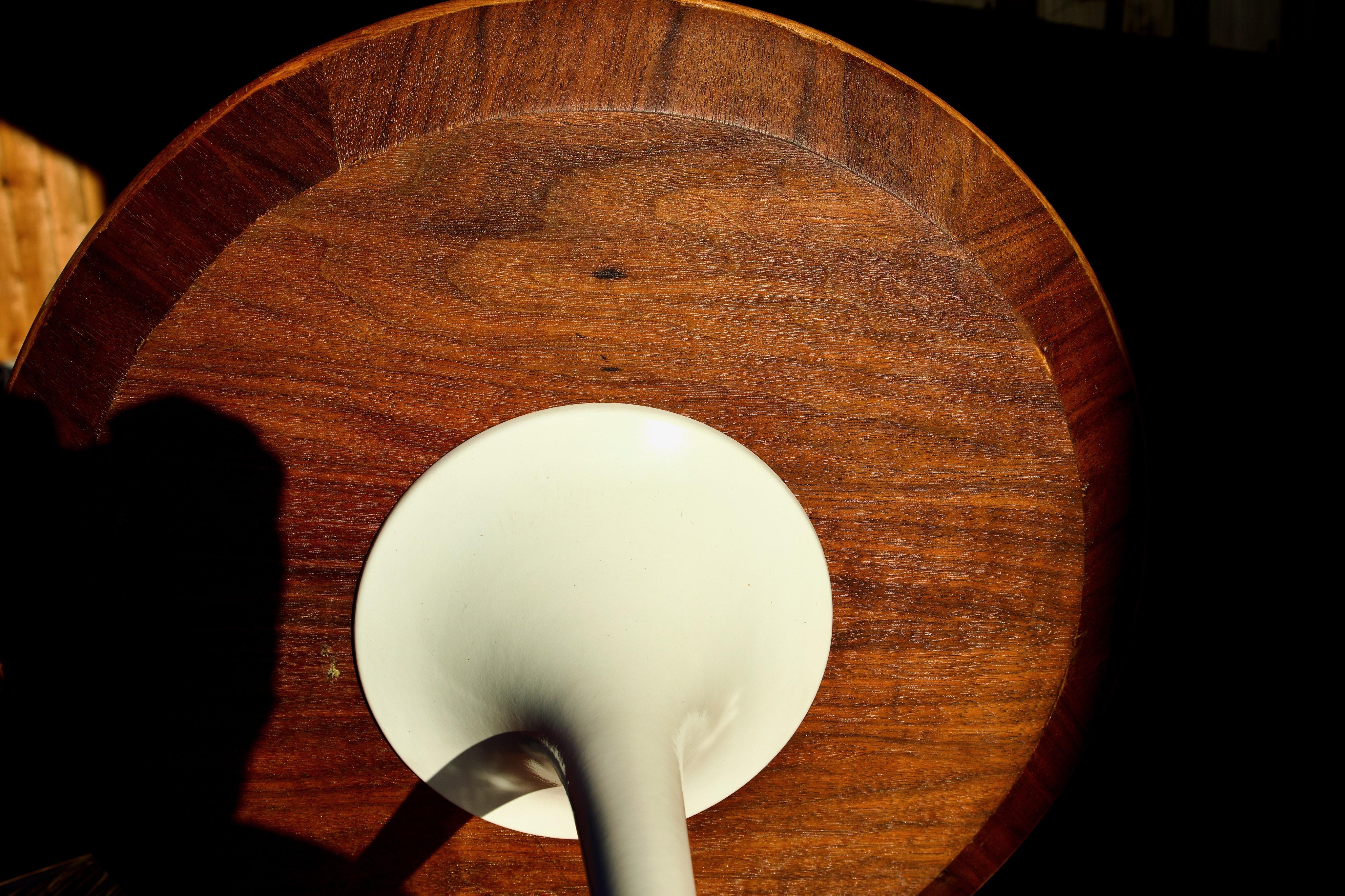 Tulip_Side_Table,_Eero_Saarinen_For_Knoll_International,_Walnut,_1960s,_Germany
