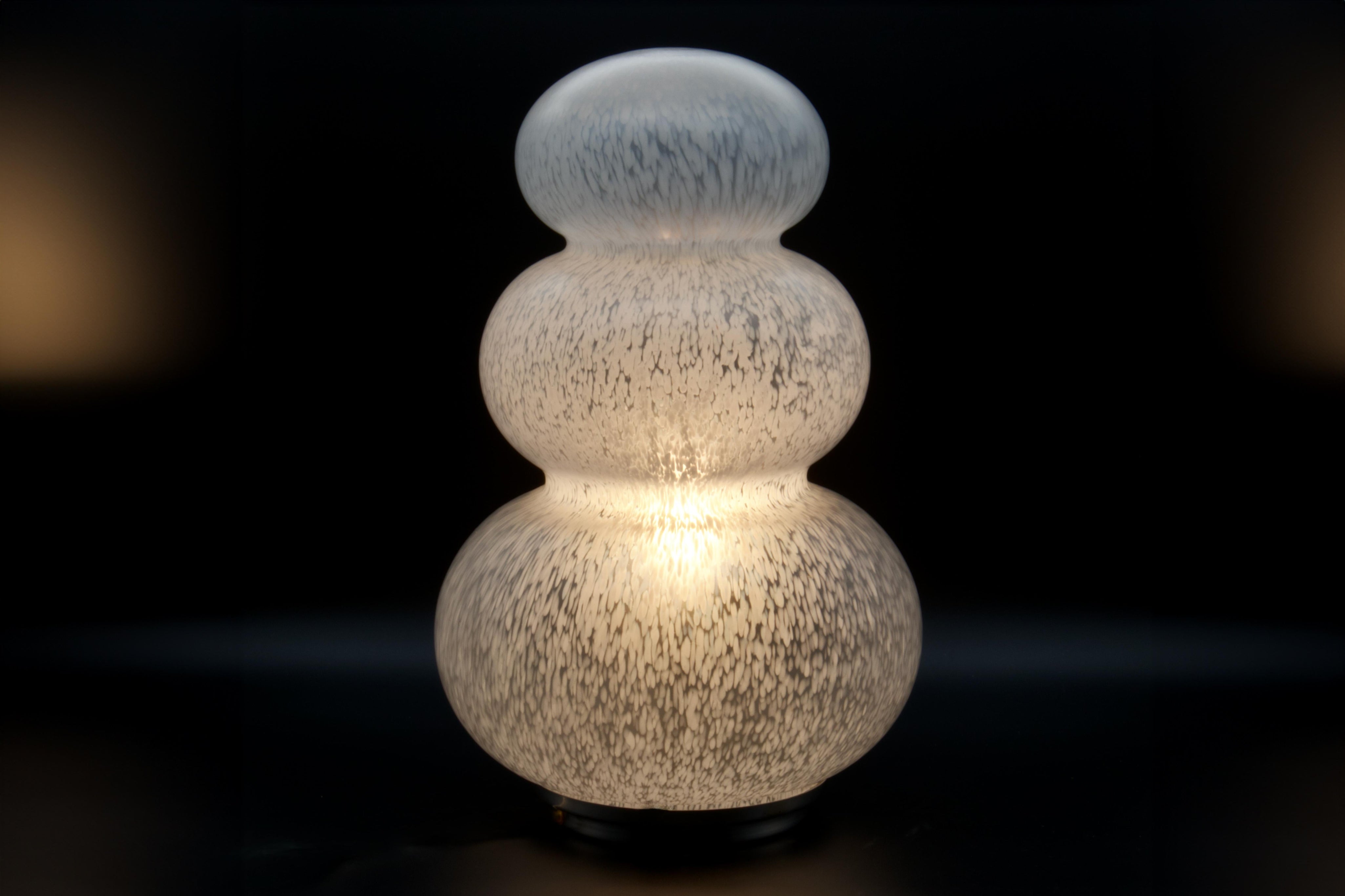 Mushroom_Floor_Lamp,_Attributed_To_Gae_Aulenti,_Murano_Glass,_1970s,_Italy