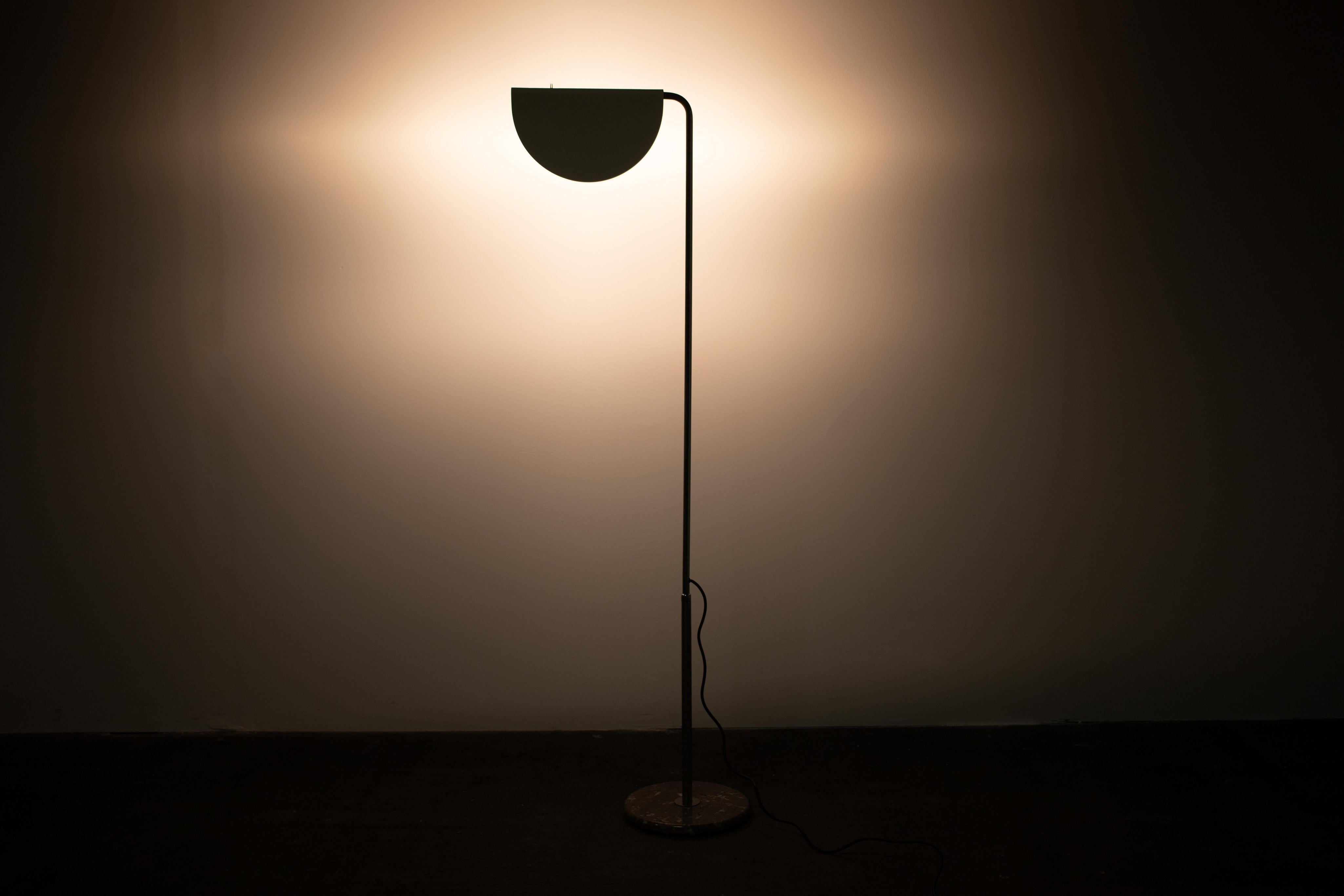 'Mezzaluna'_Standing_Floor_Lamp,_Bruno_Gecchelin,_Chrome_And_Marble,_1974,_Italy