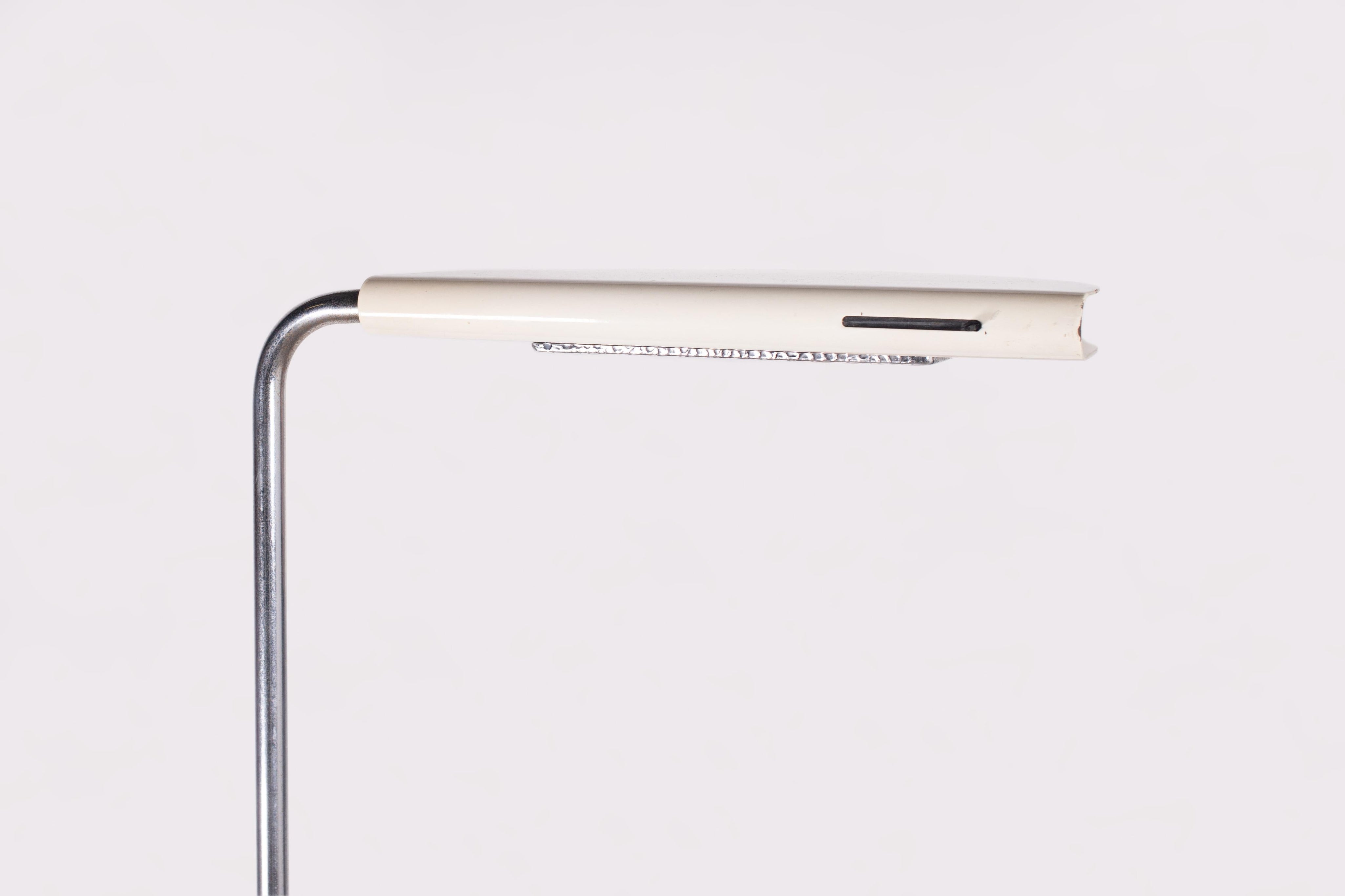 'Mezzaluna'_Standing_Floor_Lamp,_Bruno_Gecchelin,_Chrome_And_Marble,_1974,_Italy