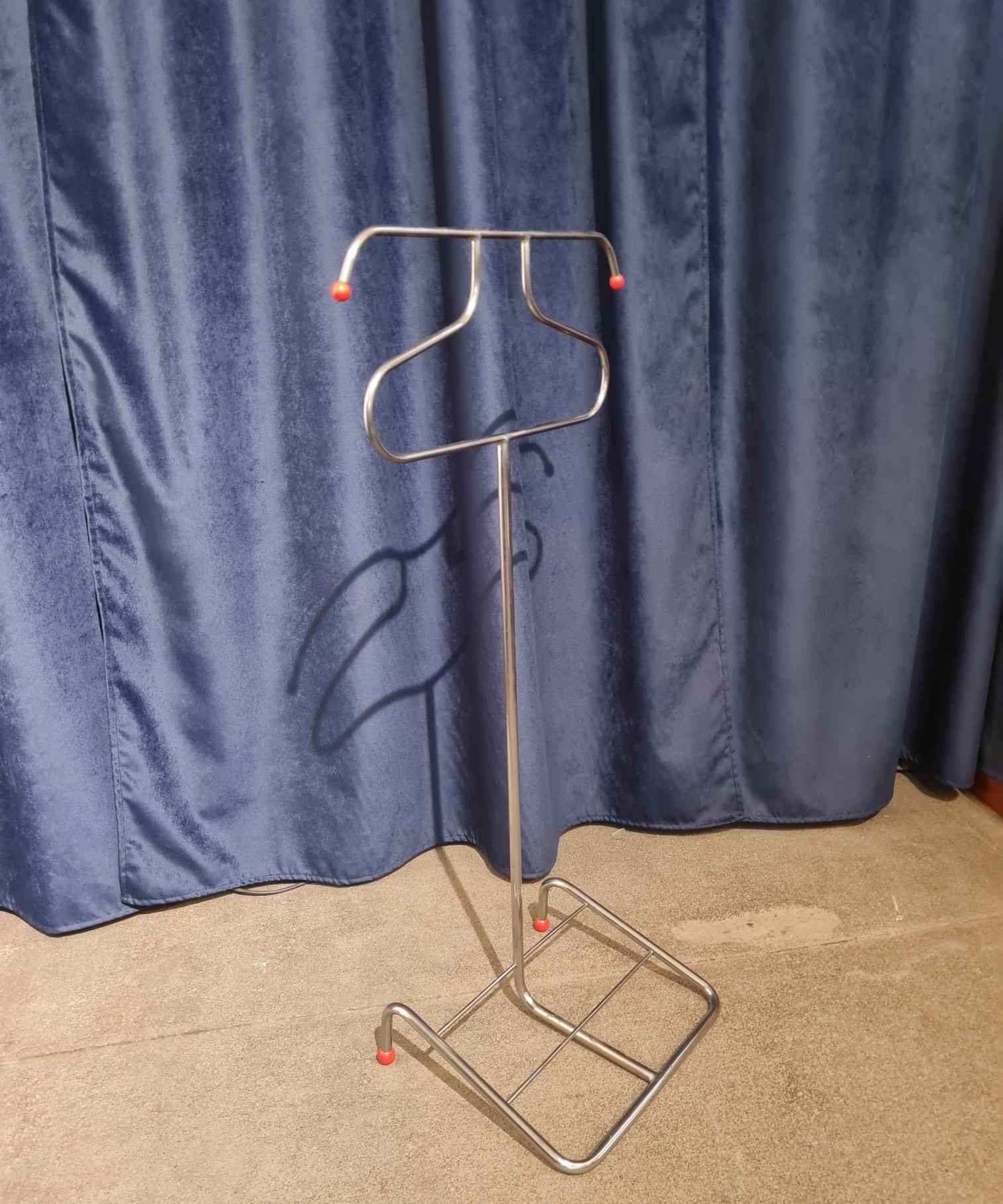 Dumb_servant,_Prague_funkcionalism