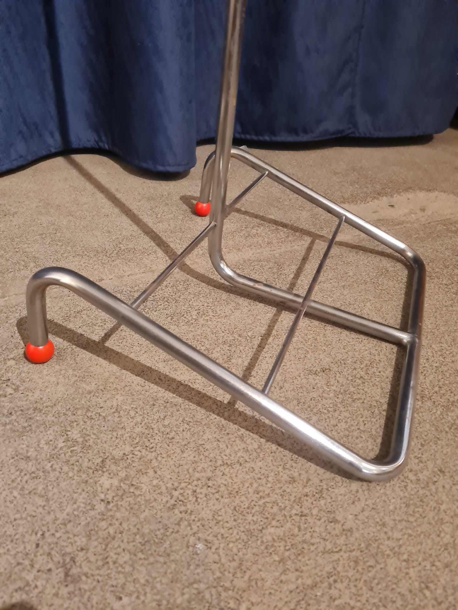 Dumb_servant,_Prague_funkcionalism