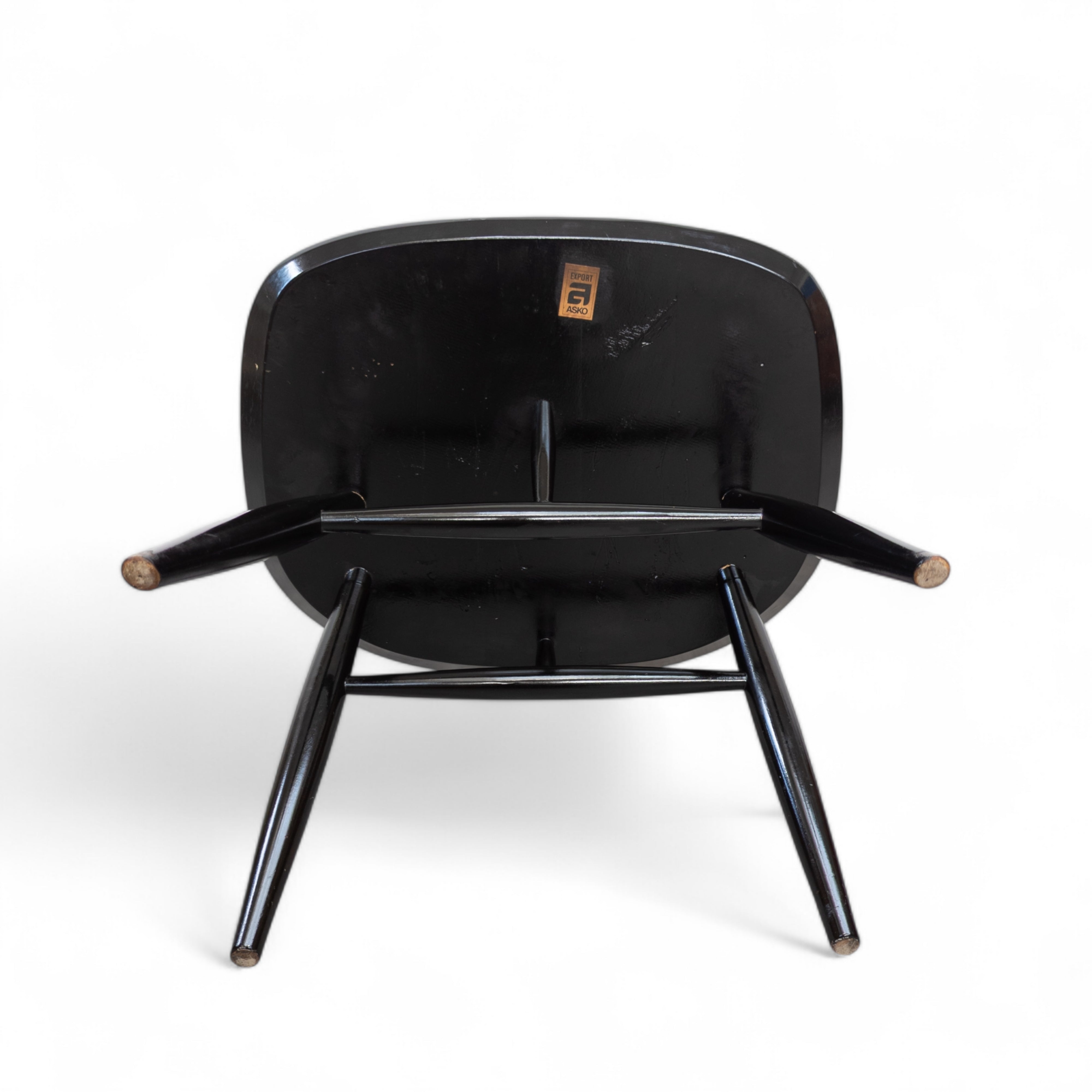 Early_Mademoiselle_lounge_chairs_by_Ilmari_Tapiovaara_for_Asko,_1950s