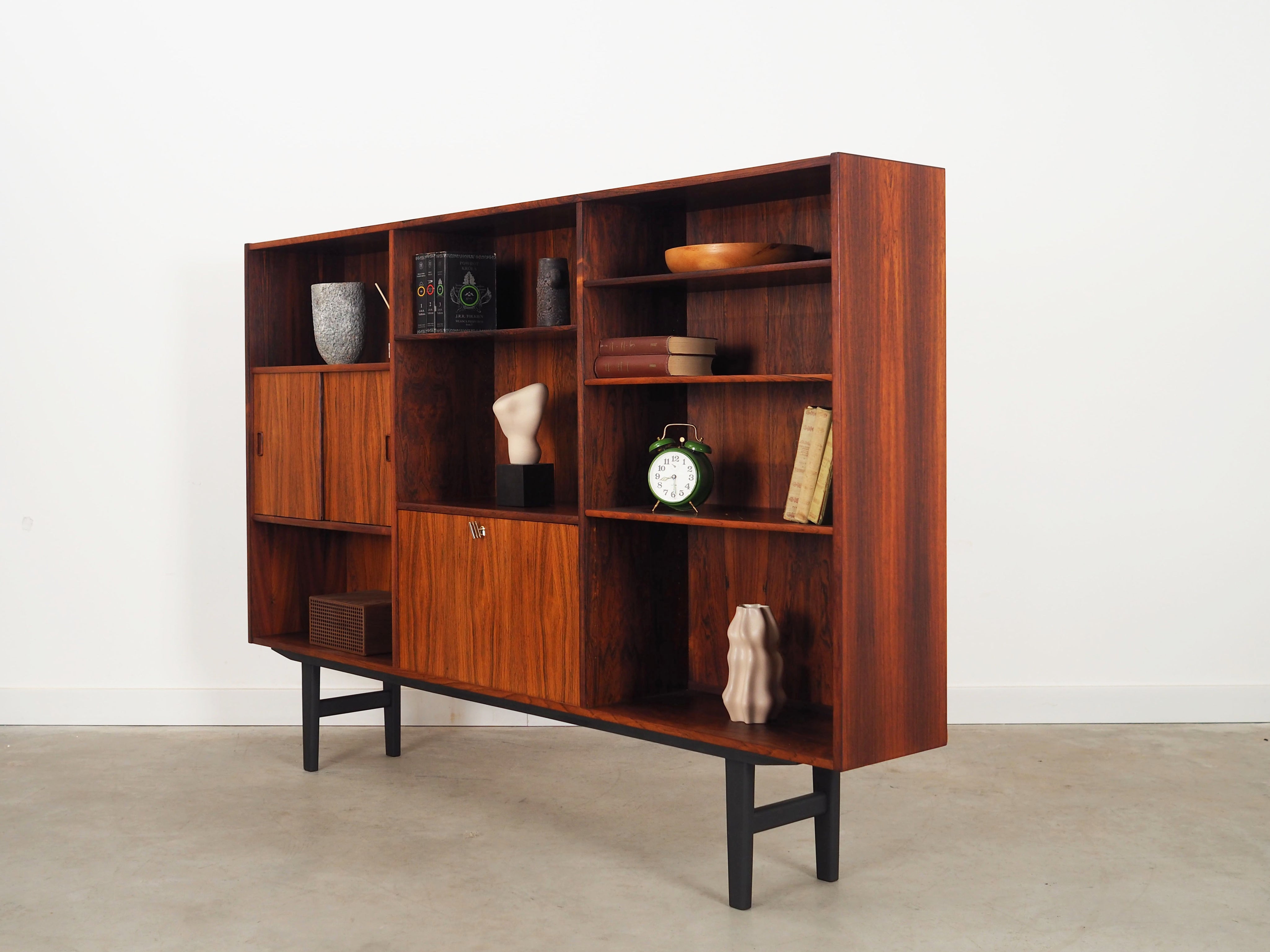 1970s_Danish_Rosewood_Bookcase_by_Westergaards_Møbelfabrik_with_Bar_Cabinet_and_Adjustable_Shelves