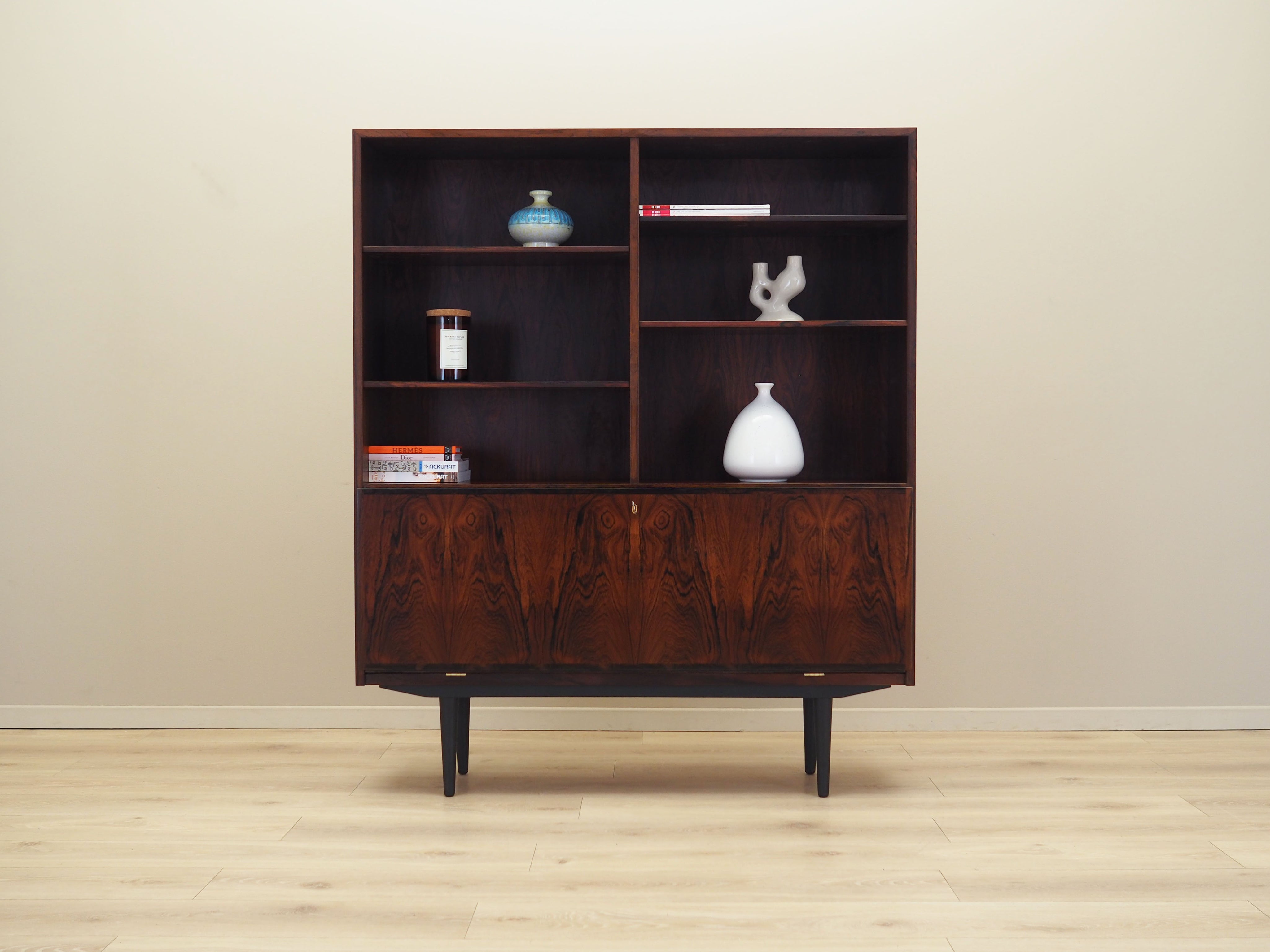 Rosewood_bookcase,_Danish_design,_1970s,_manufacturer:_Omann_Jun
