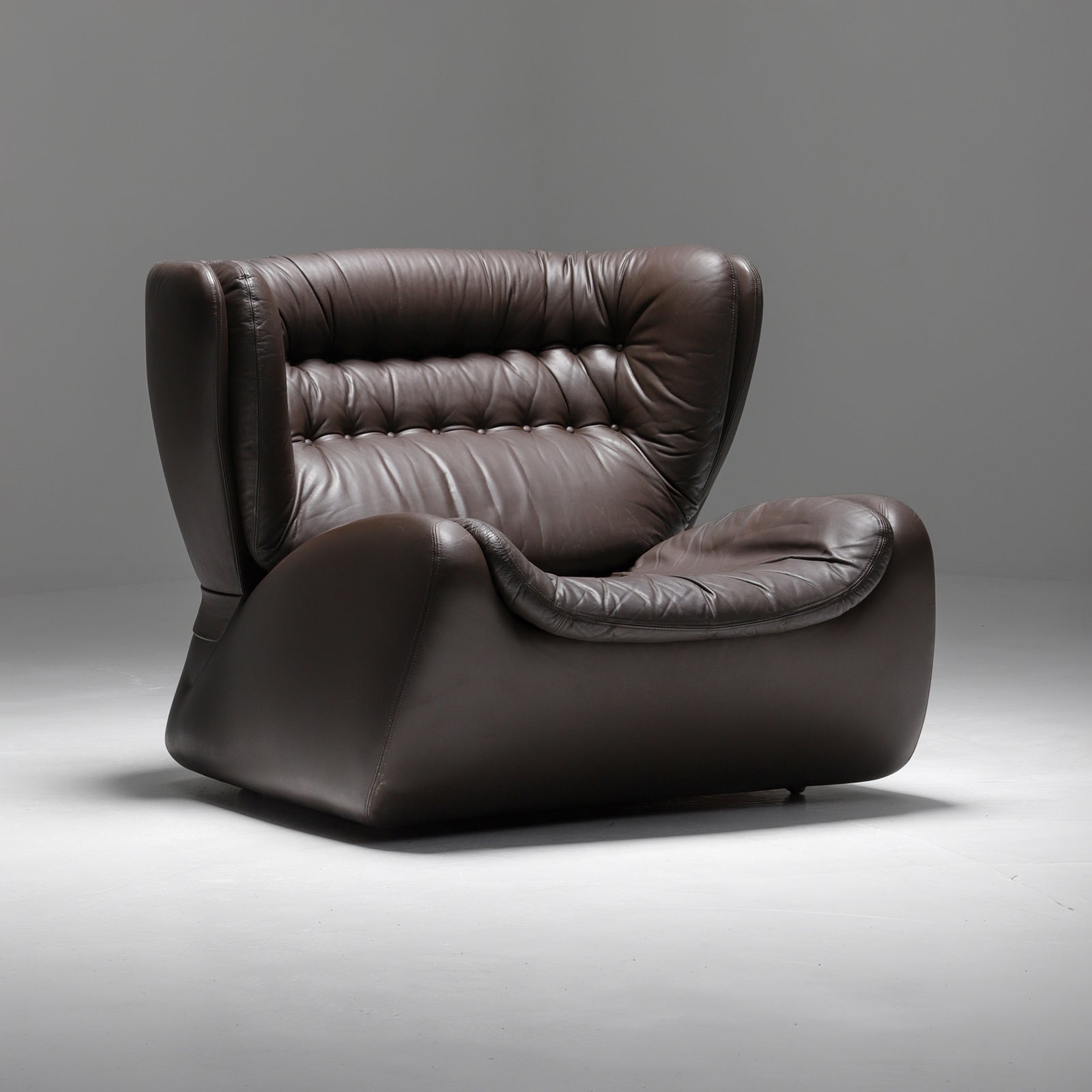 Pasha_Lounge_Chair_by_Durlet,_Sculptural_One-Seat_Sofa,_1970s