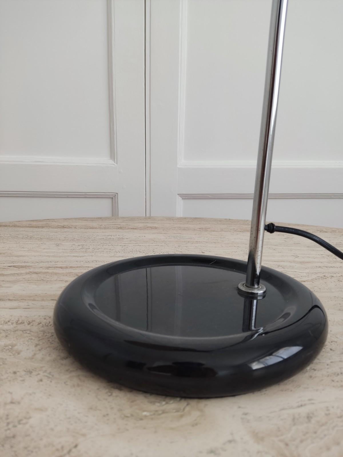 Vintage_Lamp_by_Harvey_Guzzini