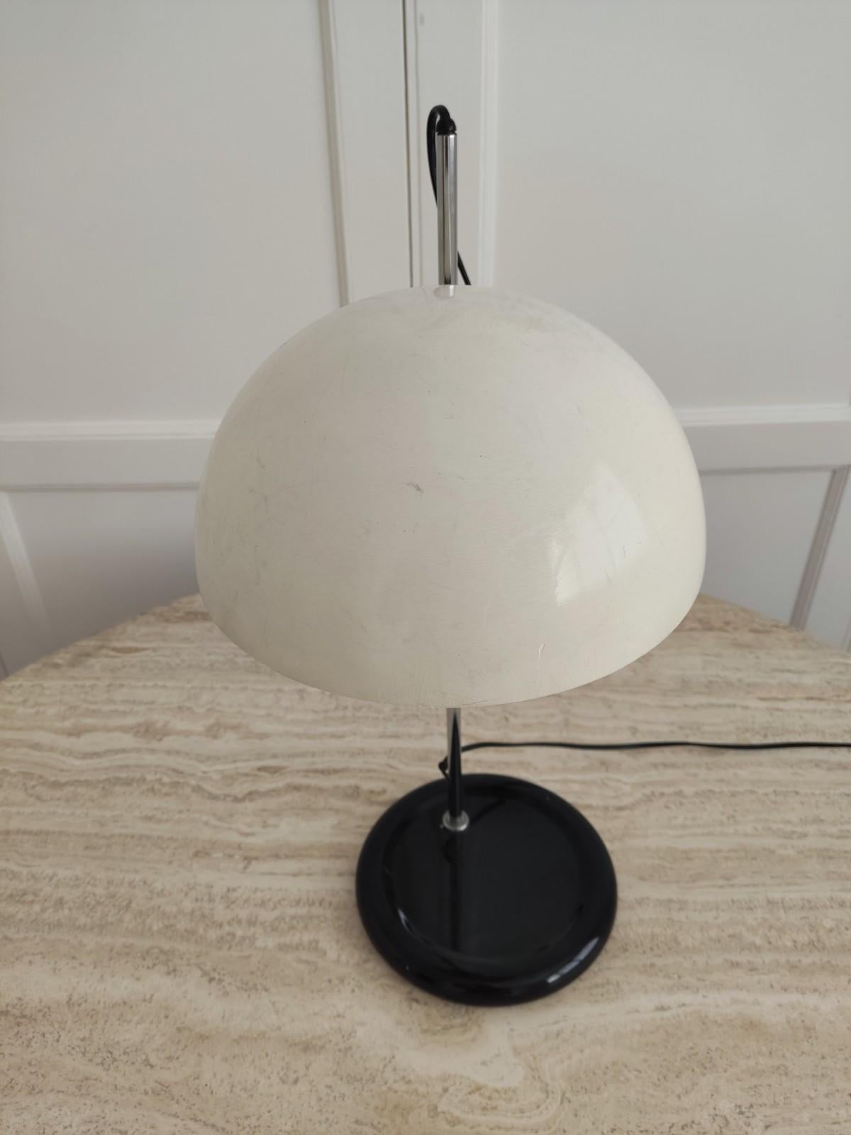 Vintage_Lamp_by_Harvey_Guzzini