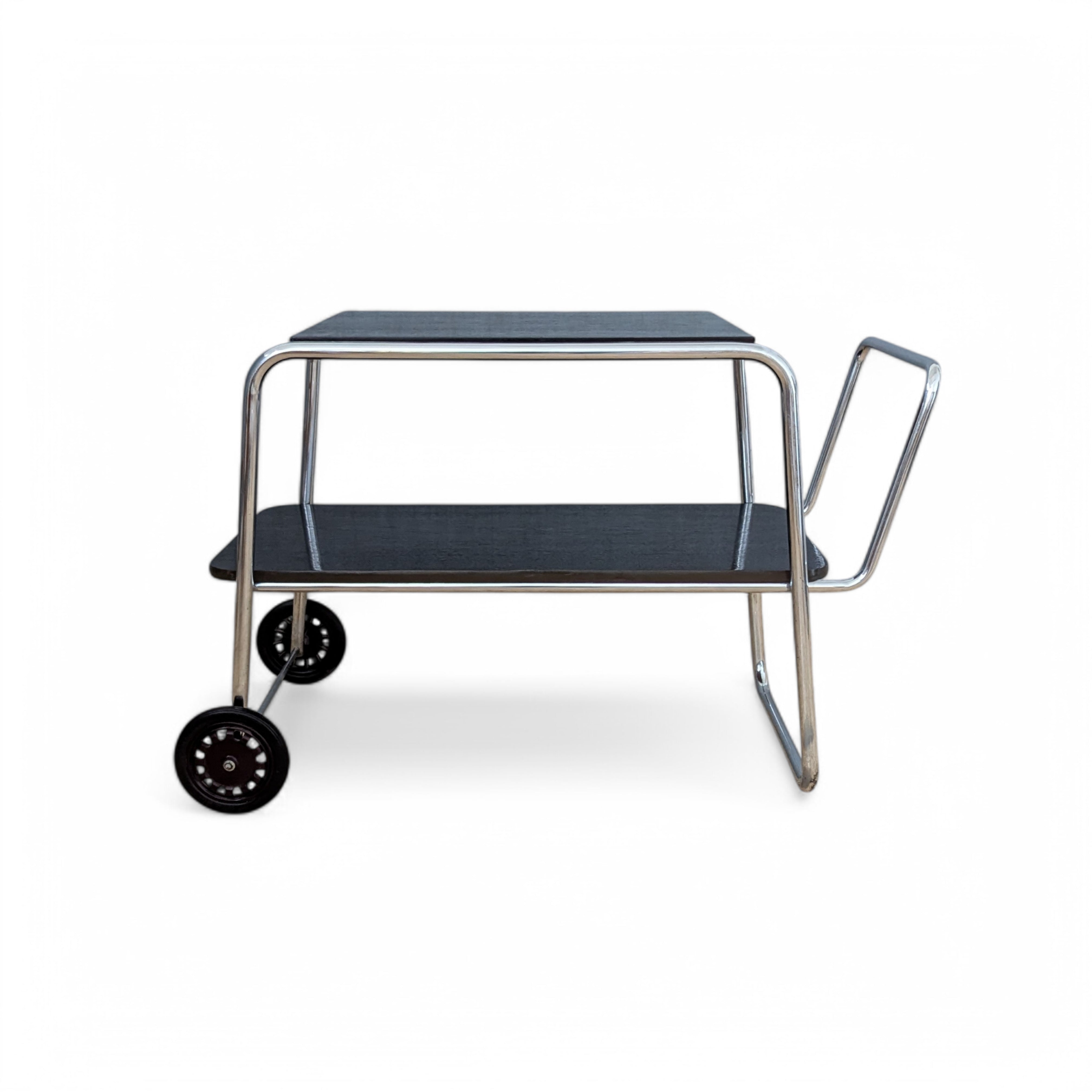 Bauhaus_tubular_steel_serving_cart_by_Robert_Slezák,_1930s