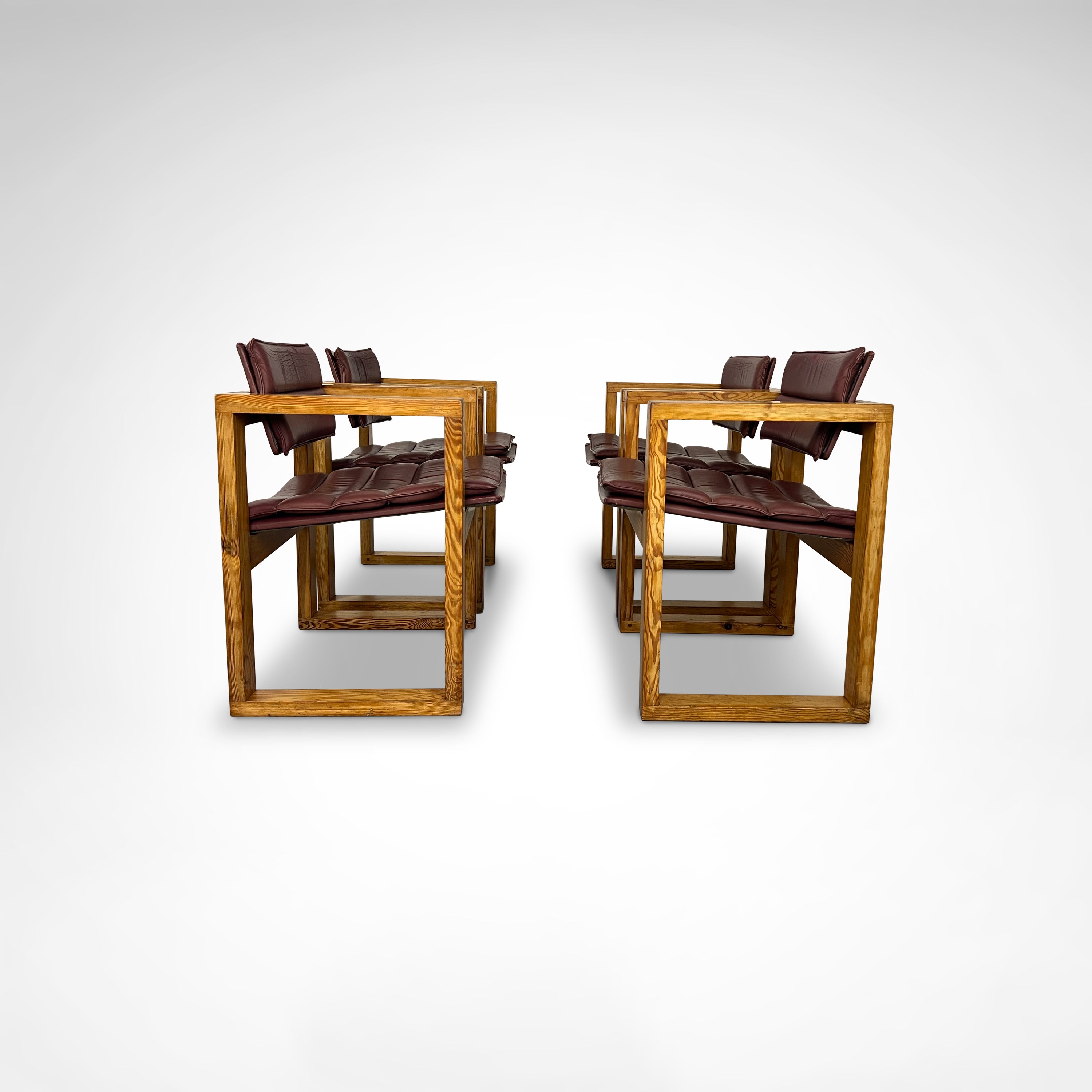 Set_of_4_Armchair_by_Ate_van_Apeldoorn_for_Houtwerk_Hattem_1970s