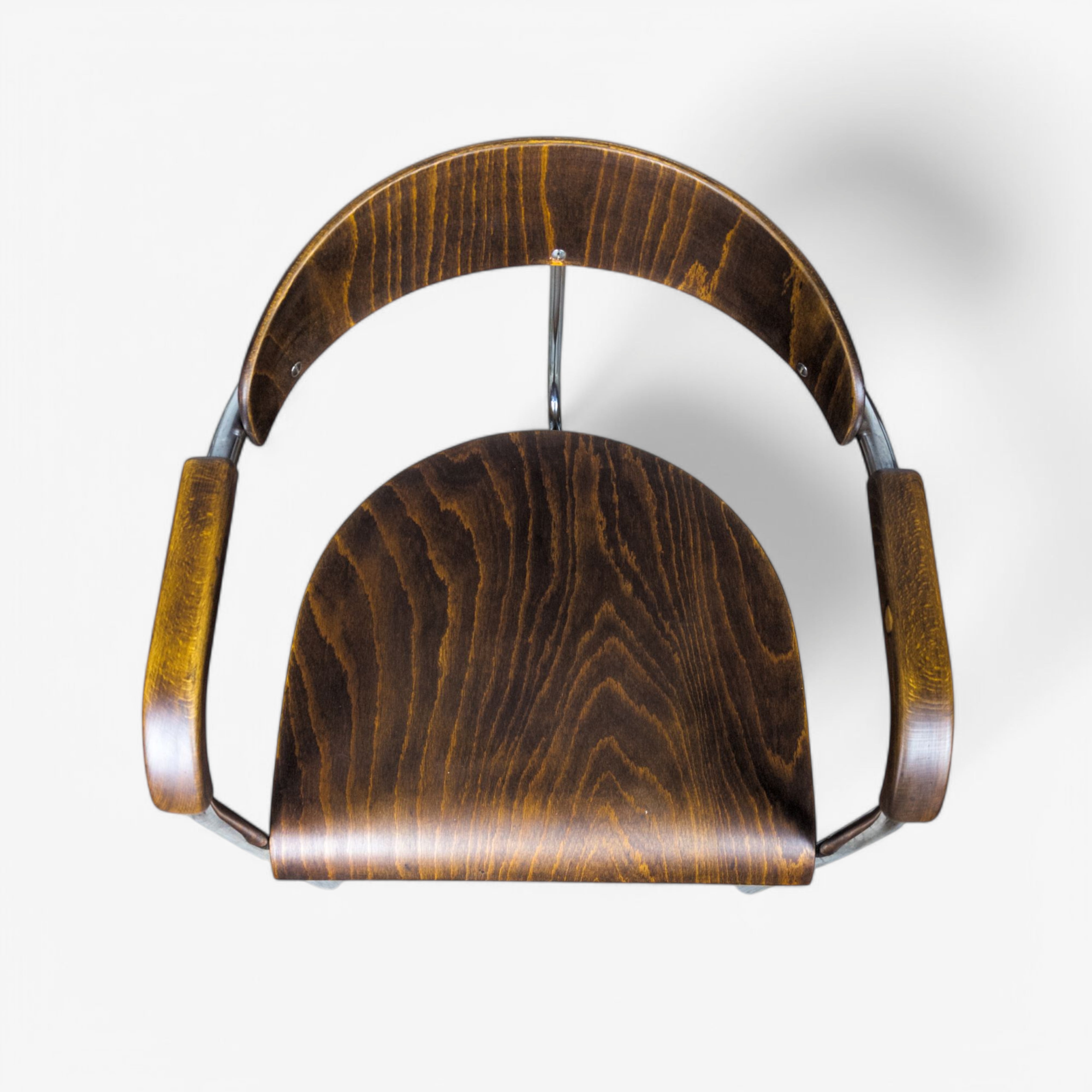 Pair_of_SS_33_Cantilever_Armchairs_by_Hans_&_Wassili_Luckhardt,_1930s