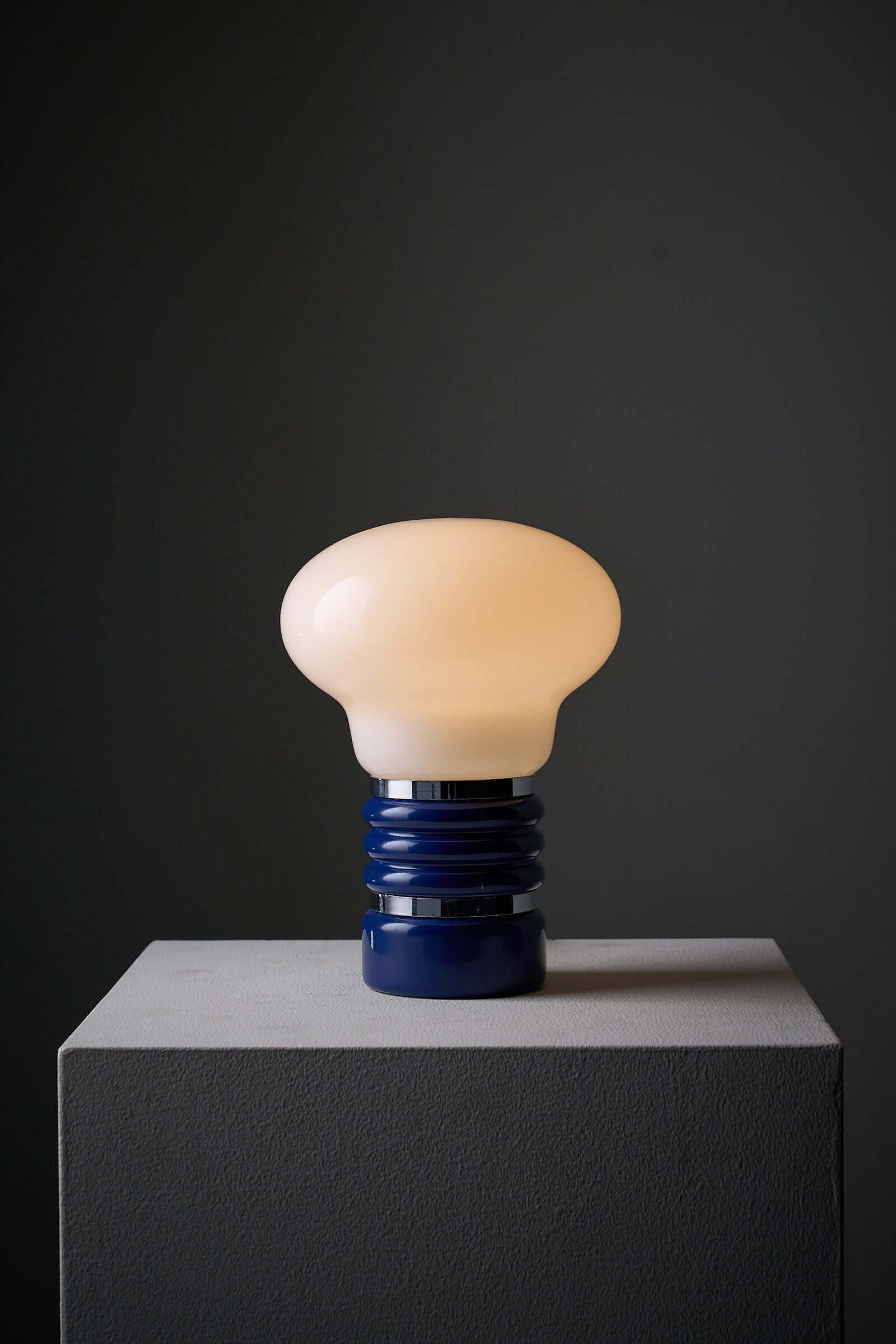 Lightbulb_Table_Lamp,_Enrico_Tronconi,_Metal_&_Opaline_Glass,_1970s,_Italy