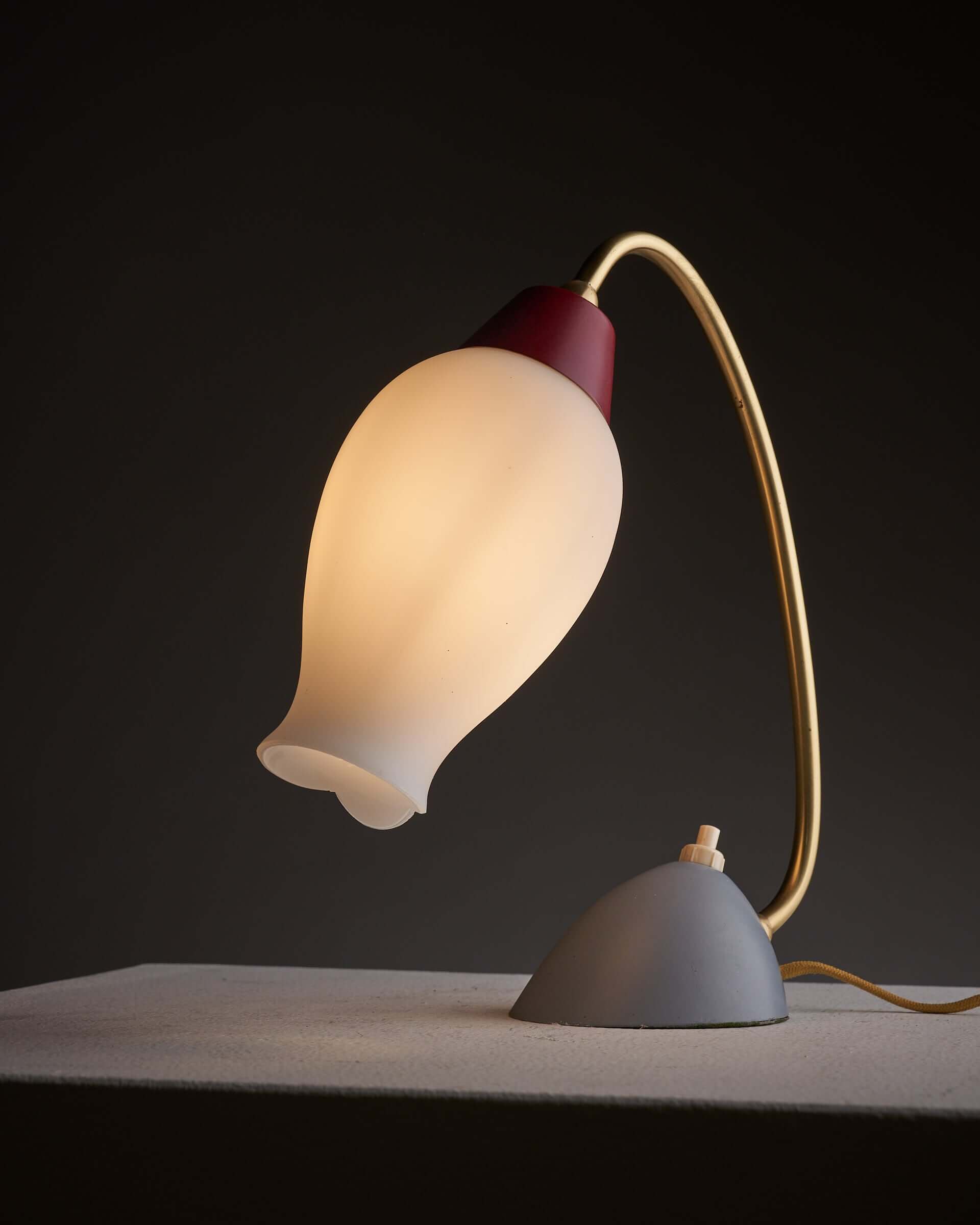 Tulip_Table_Lamp,_Opaline_Glass_&_Brass,_1950s,_Europe