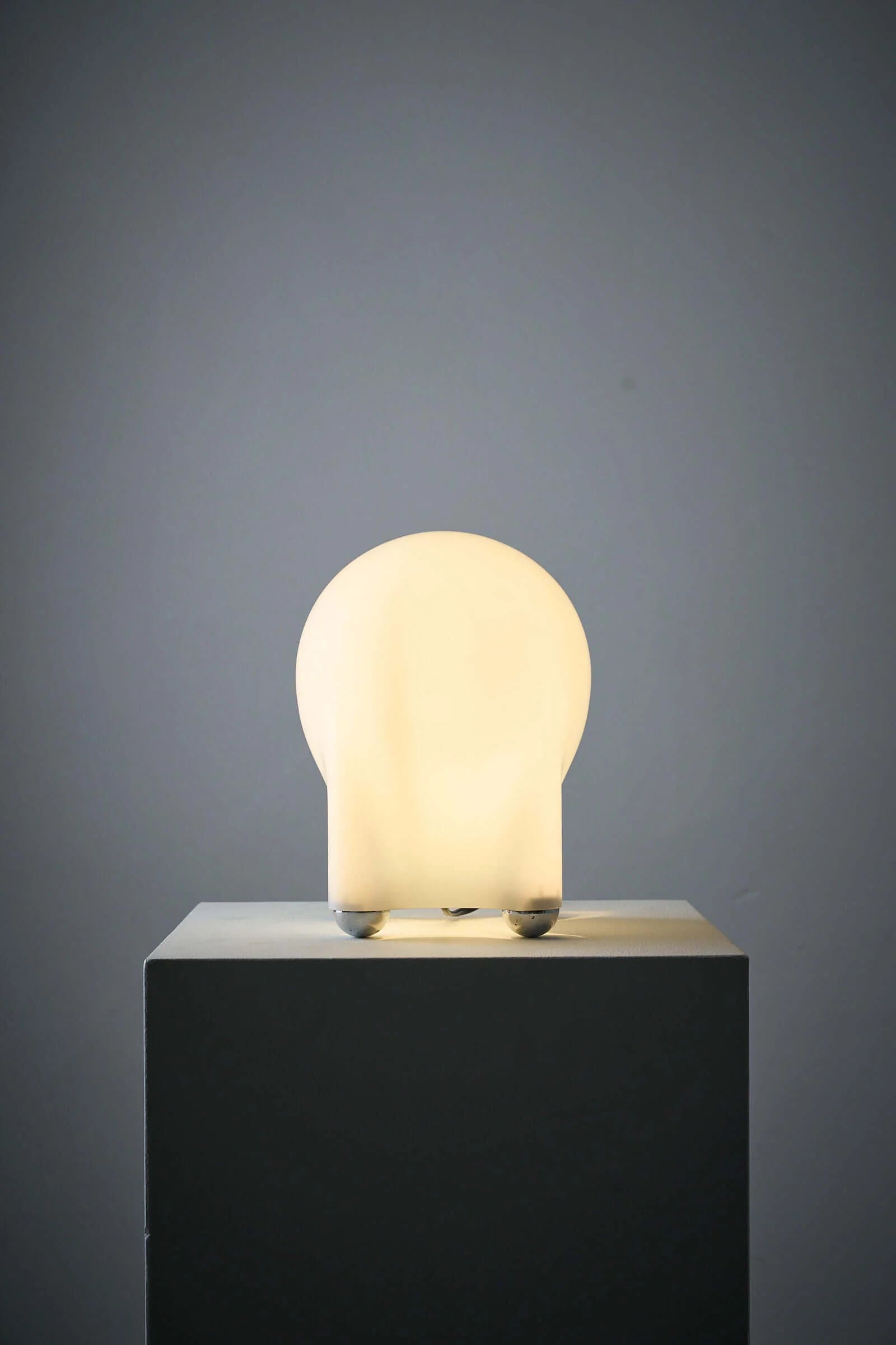 Sculptural_Table_Lamp,_Tronconi,_Glass,_1970s,_Italy