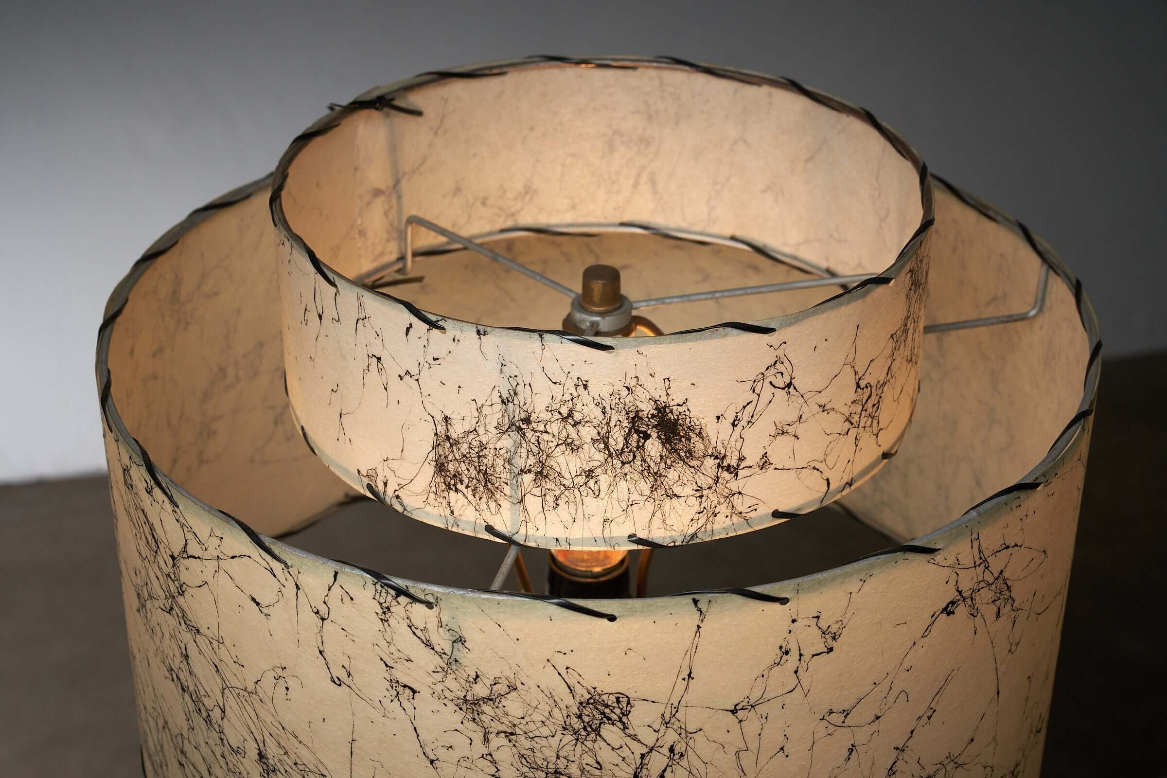 Pollock_Table_Lamp,_Archaic_Smile_Inc,_Wireframe_Metal,_1990s,_USA