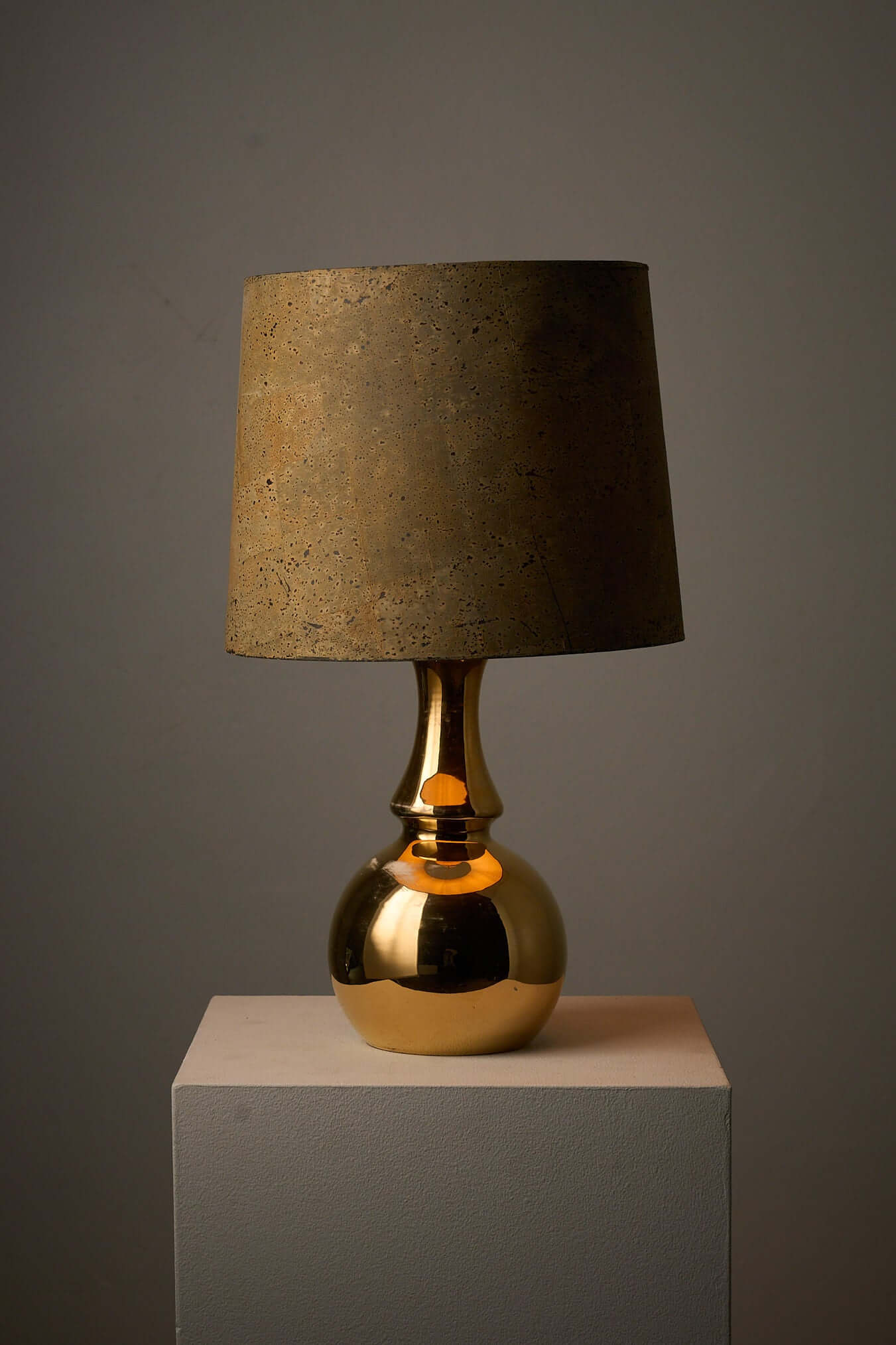 Ceramic_and_Cork_Shade_Table_Lamp,_1950s,_Italy