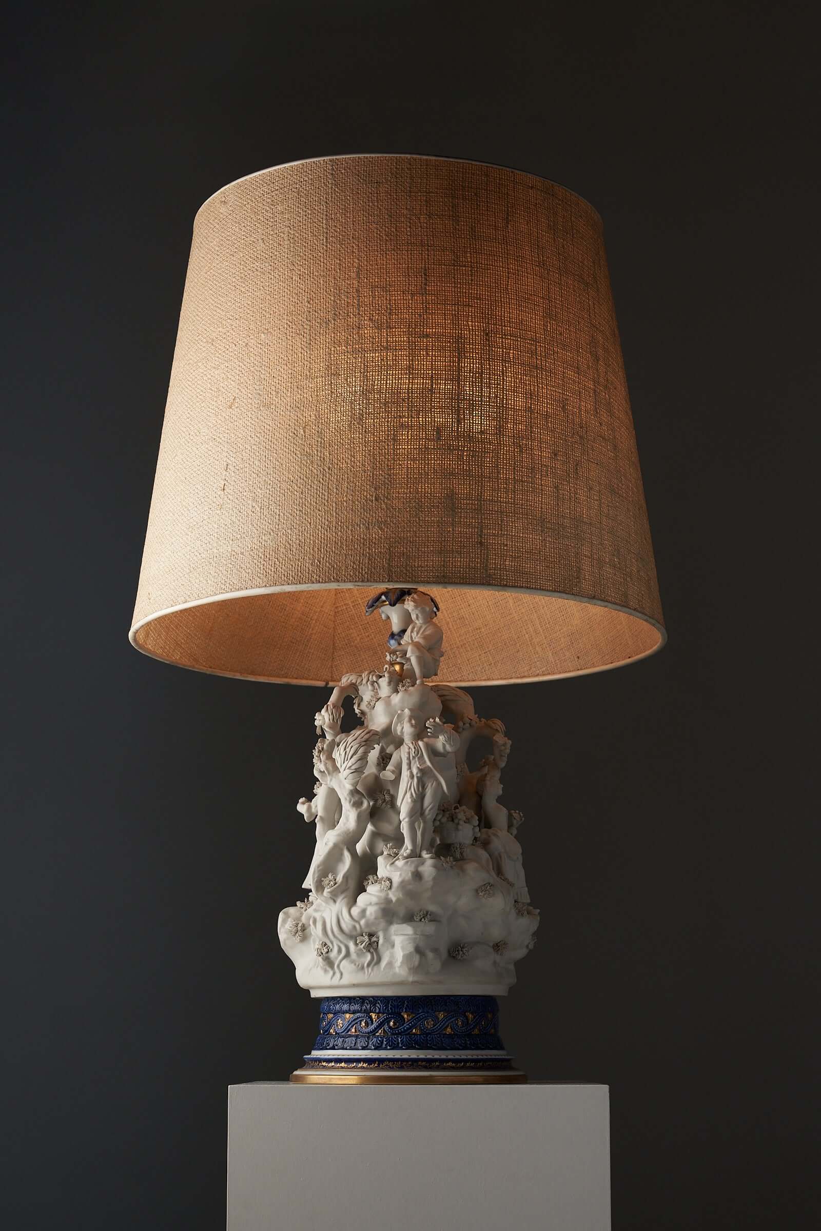 Sculpted_Table_Lamp,_Mangani,_Porcelain,_20th_Century,_Italy