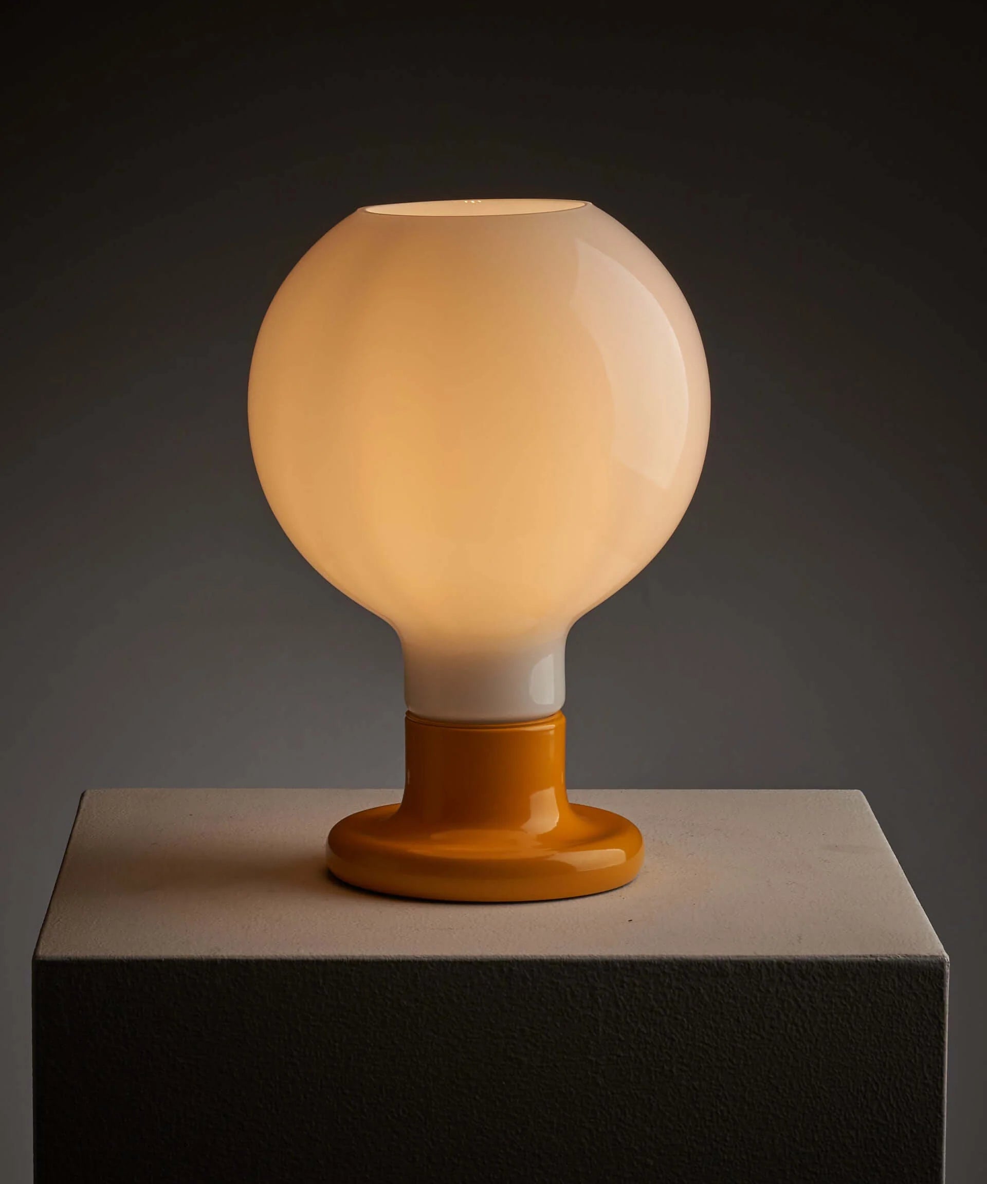 Glass_Sphere_Table_Lamp,_Cosack,_Metal_Base,_1970s,_Germany