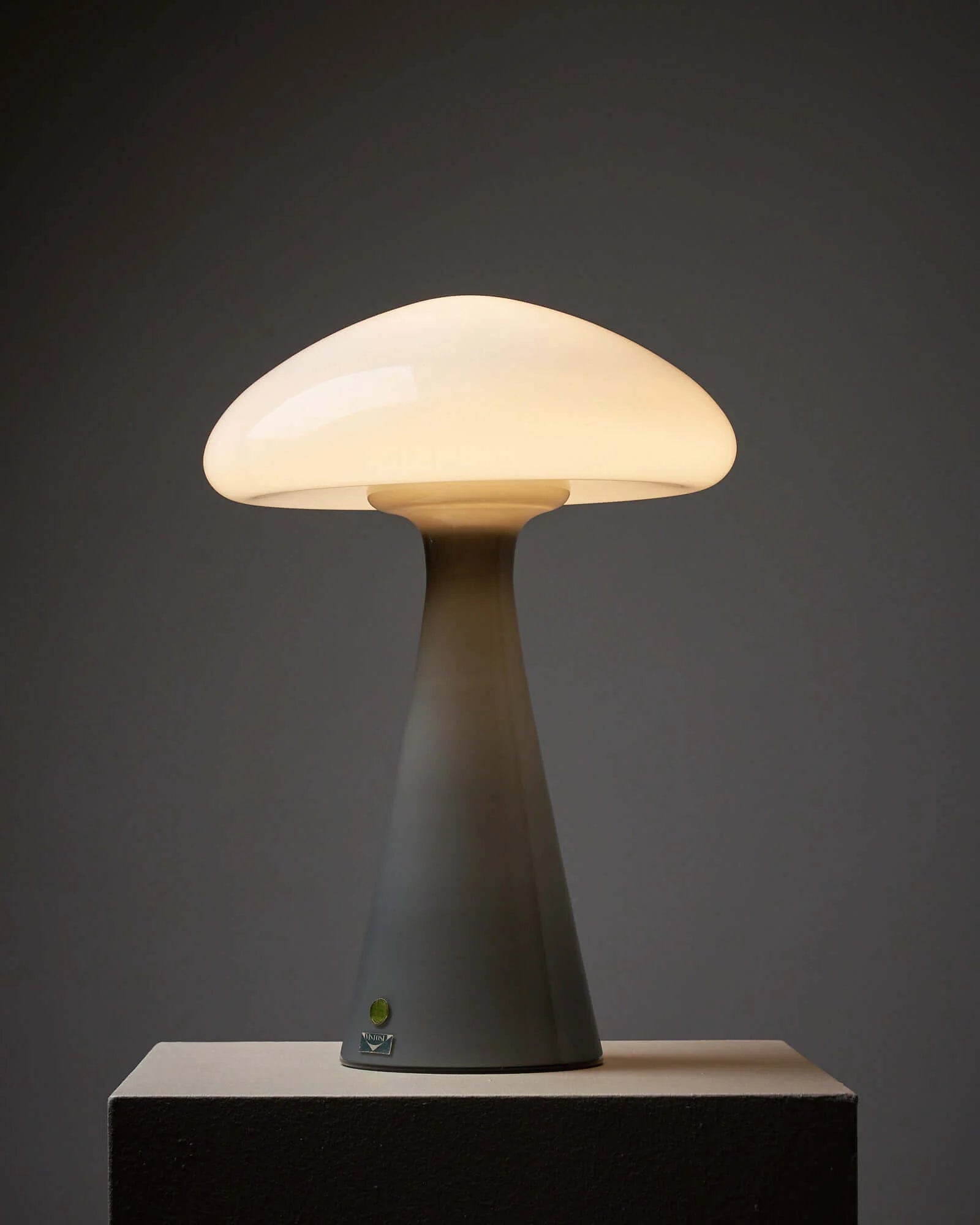 Mushroom_Table_Lamp,_Vistosi,_Murano_Glass,_1960s,_Italy