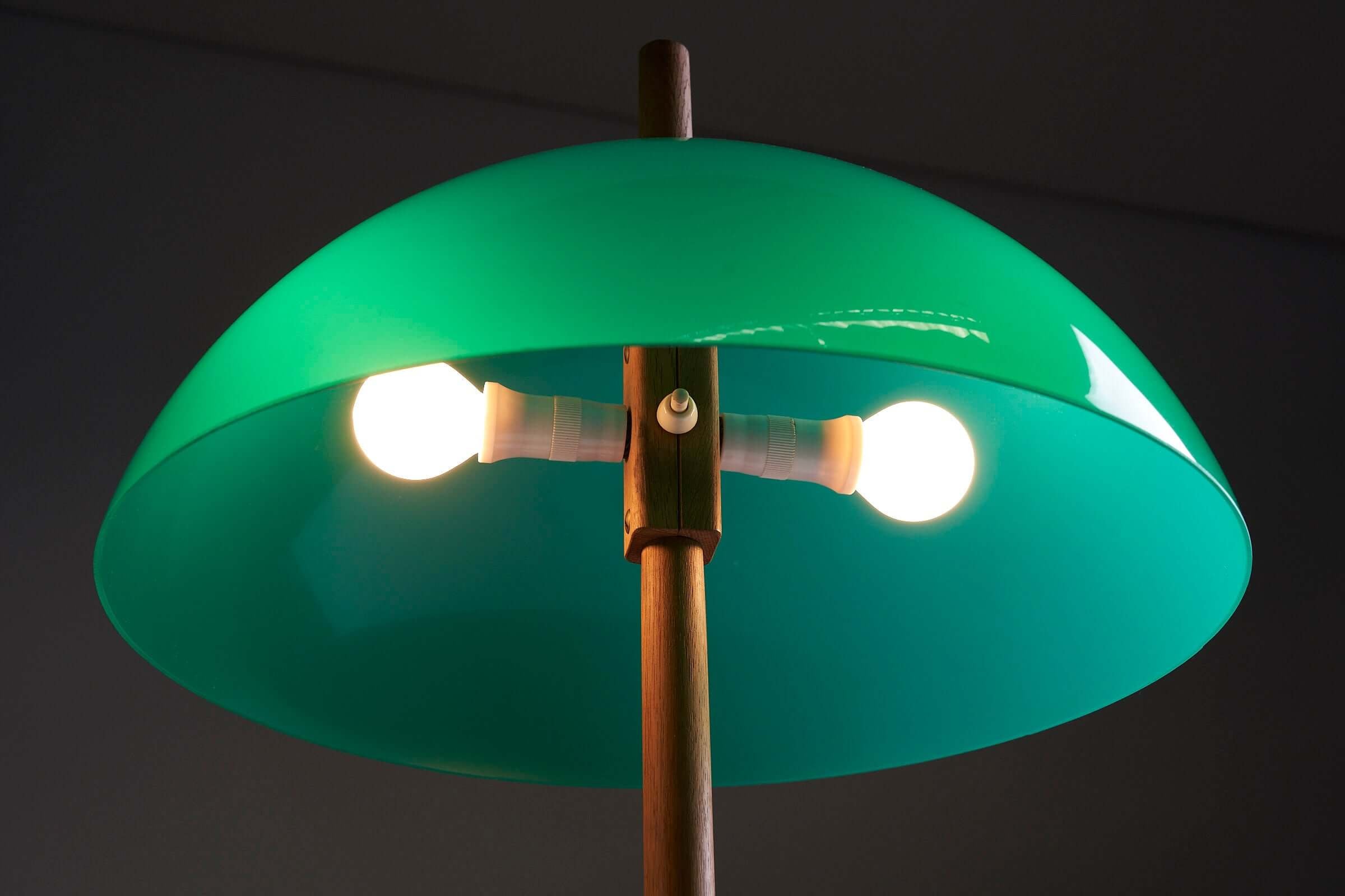 Table_Lamp_Model_nr_1103,_Luxus,_Oak_Wood_&_Green_Plexiglass,_1960s,_Sweden