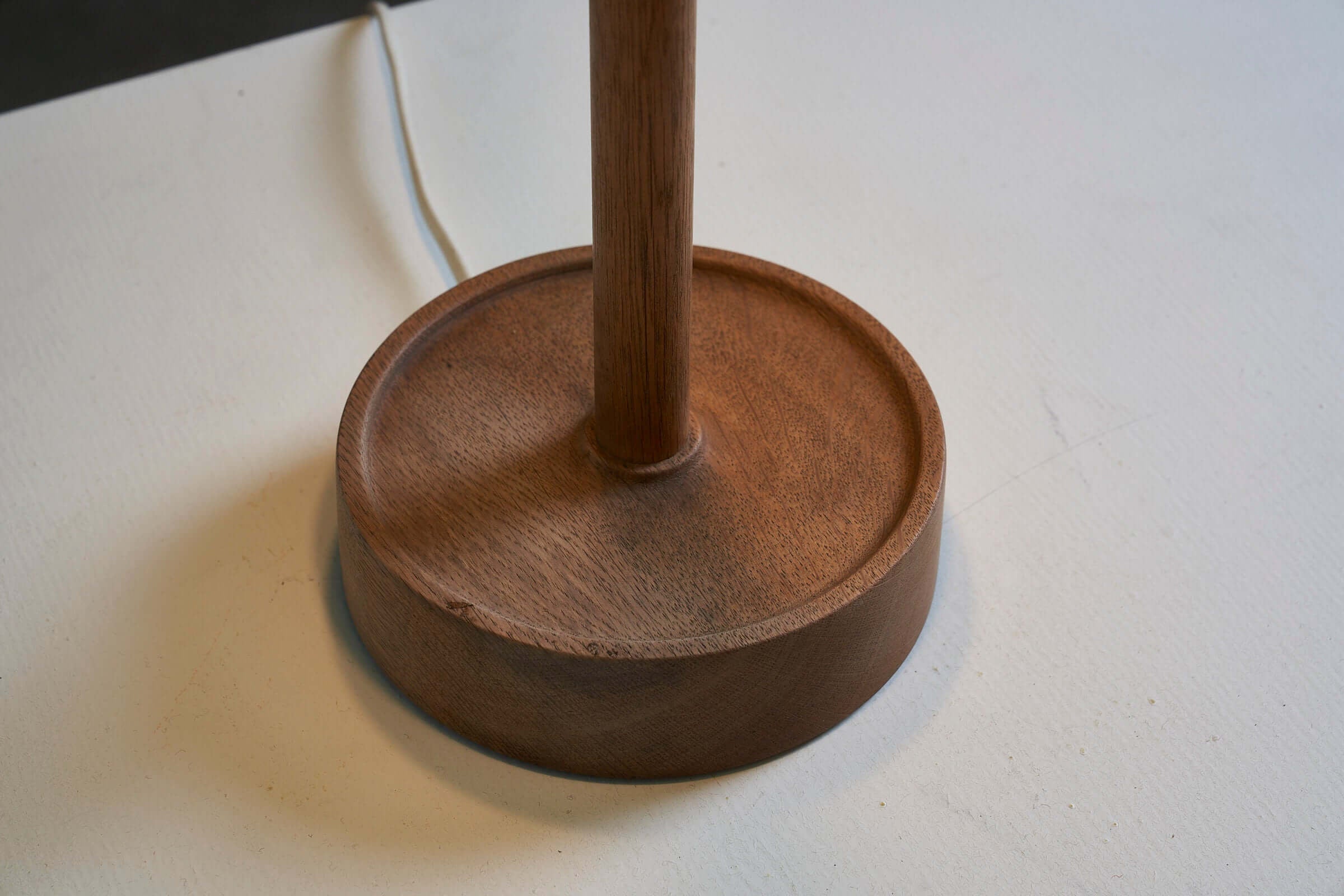 Table_Lamp_Model_nr_1103,_Luxus,_Oak_Wood_&_Green_Plexiglass,_1960s,_Sweden