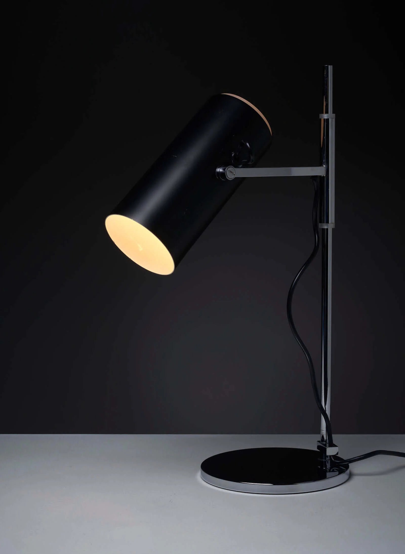 Table_Lamp_by_Cosack,_Chromed_Steel_&_Plexi,_1960s,_Germany