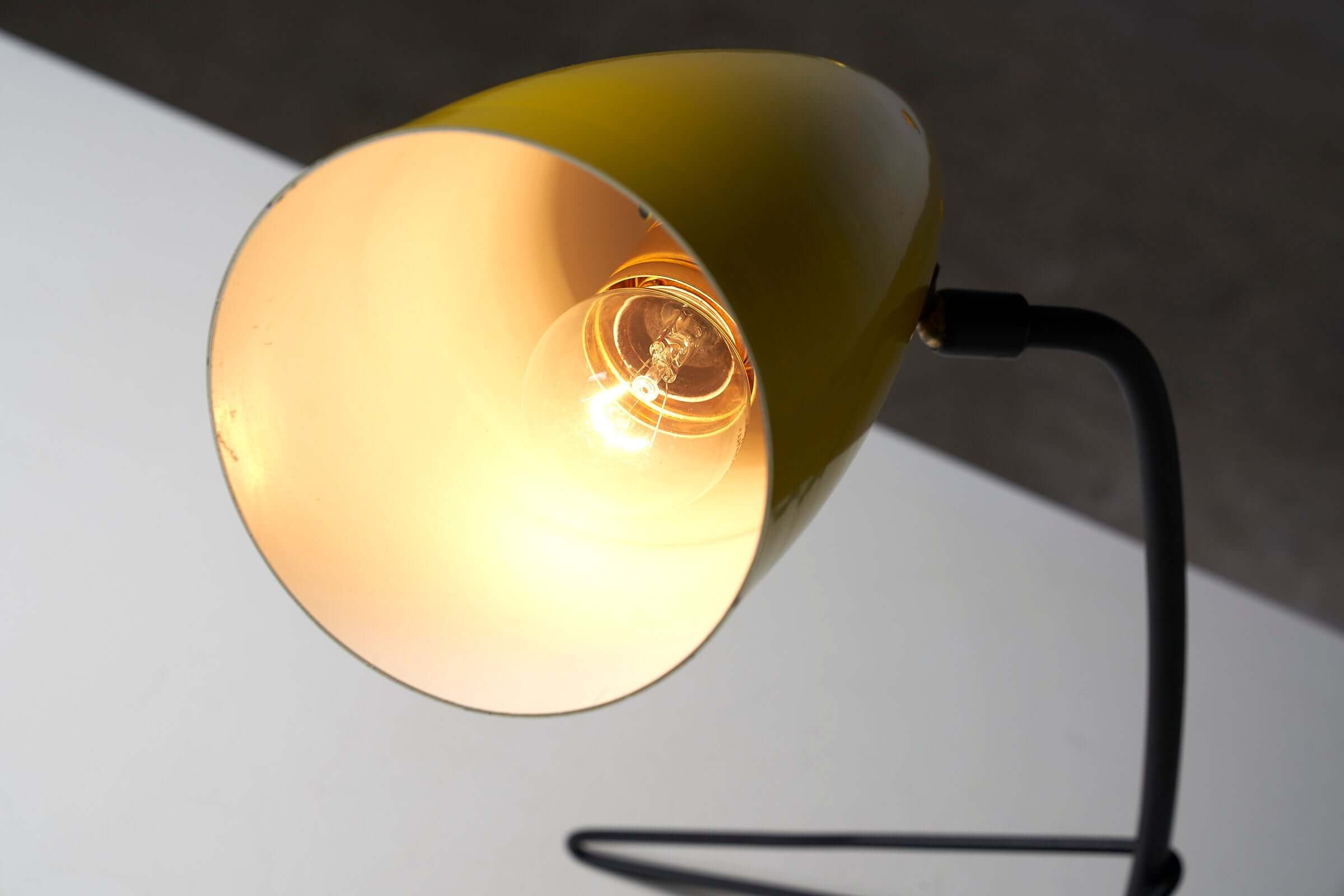 Yellow_Grashopper_Table_Lamp,_Lacquered_Metal,_1950s,_Belgium