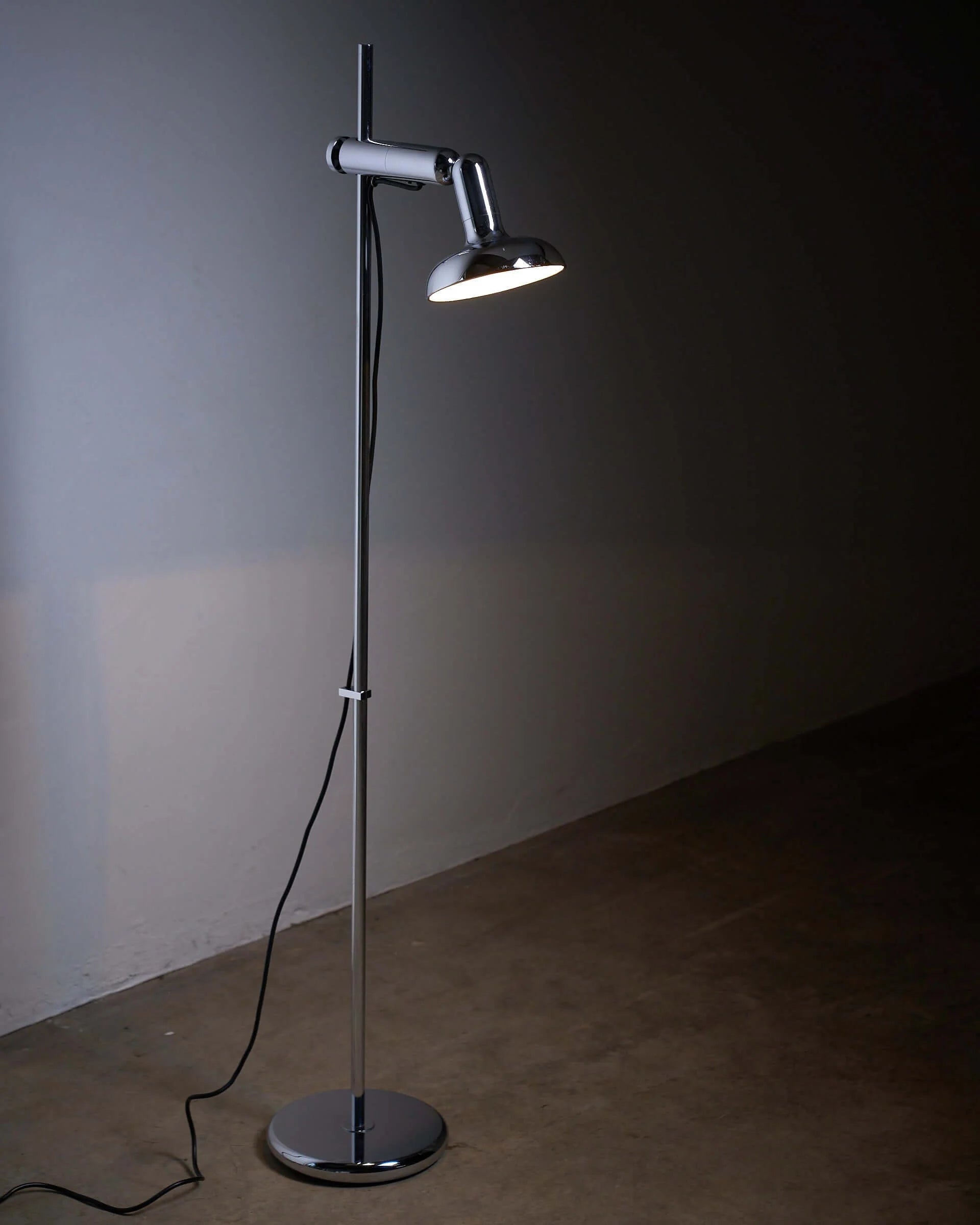 Chrome_Floor_Lamp,_Cosack,_Chromed_Steel,_1960s,_Germany