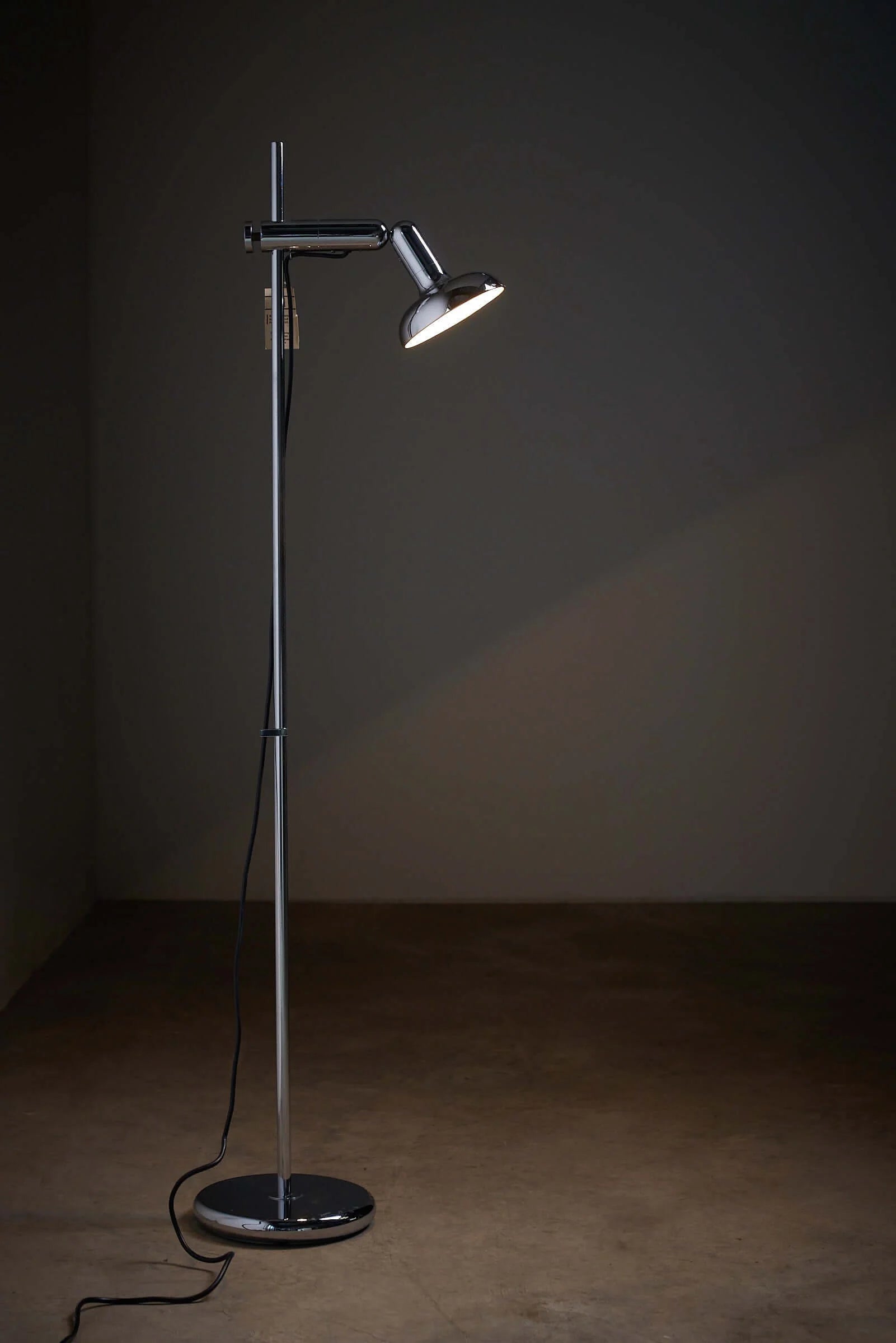 Chrome_Floor_Lamp,_Cosack,_Chromed_Steel,_1960s,_Germany