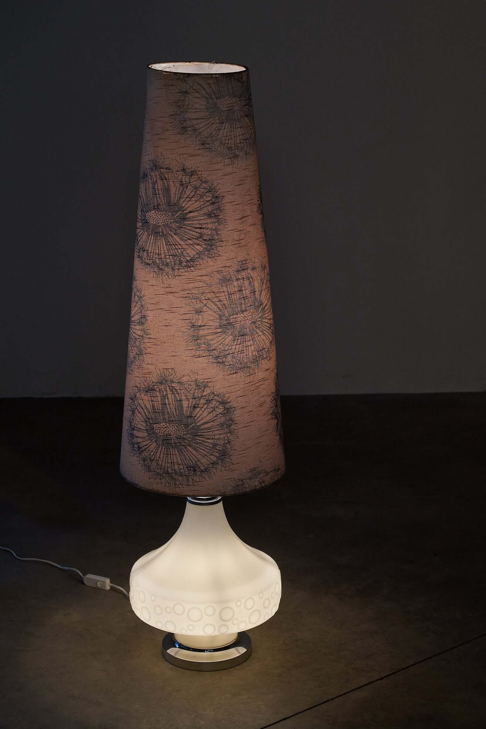 Dandelion_Pattern_Floor_Lamp,_Glass_&_Chrome,_1980s,_Belgian_Design