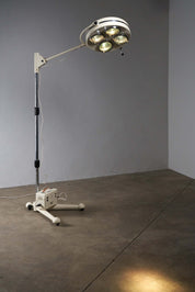 Medical_Floor_Lamp,_Metal_Frame,_1950s,_Europe