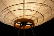 Akari_10DA_Floor_Lamp,_Isamu_Noguchi,_Paper_&_Bamboo,_1950s,_Japan