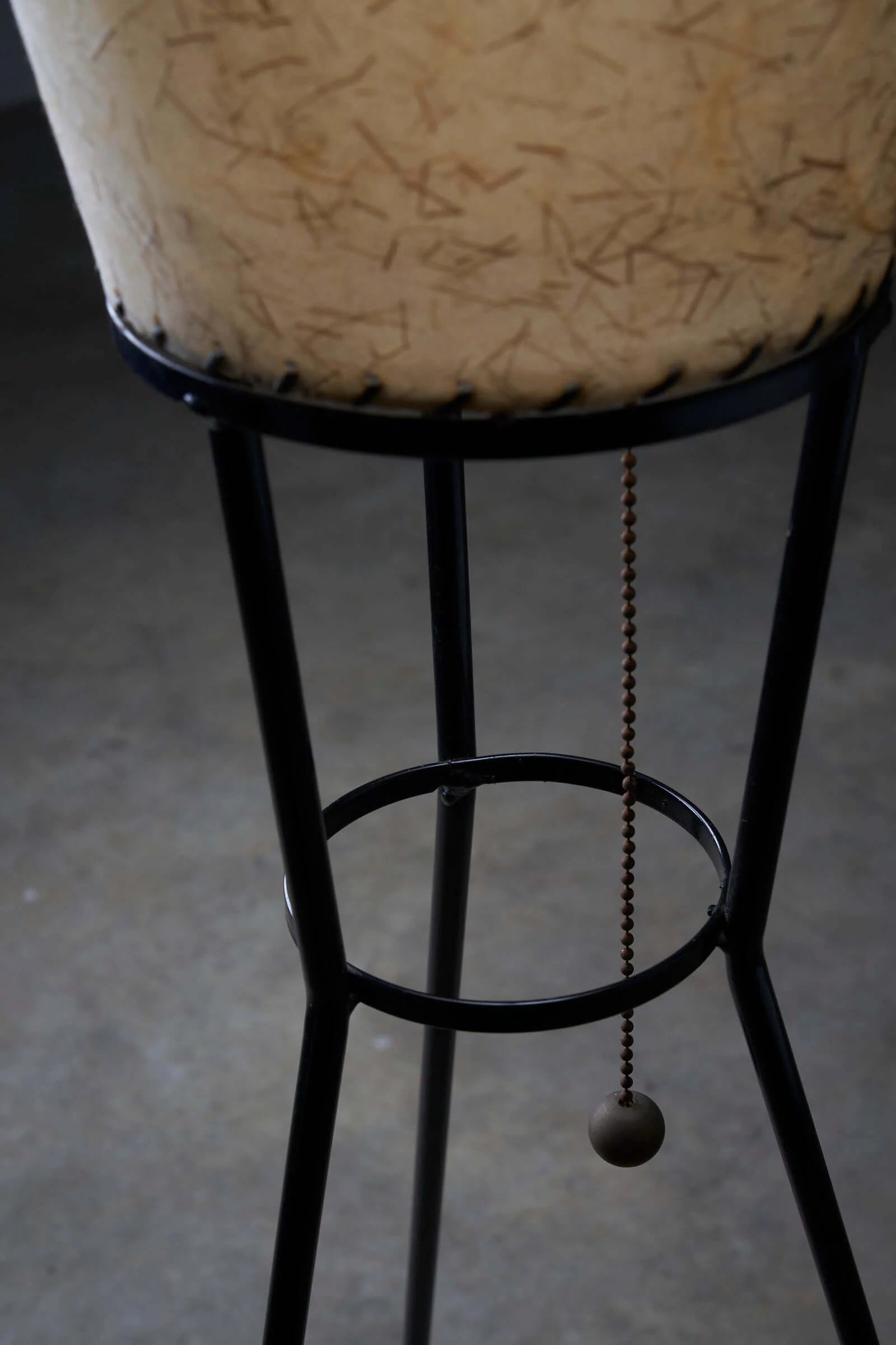 Tripod_Cone_Floor_Lamp,_Archaic_Smile_Inc,_Metal,_2000s,_USA