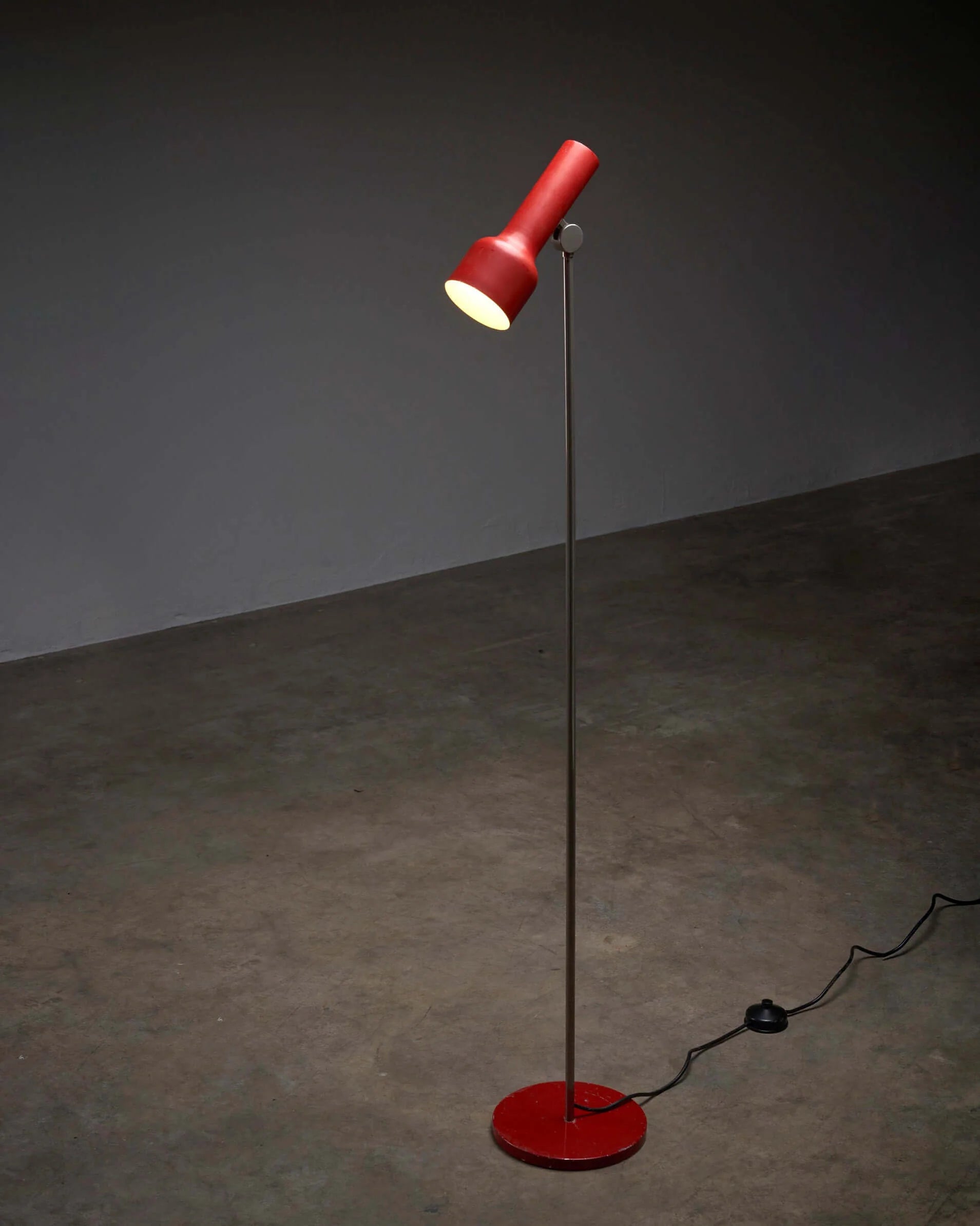 Spotlight_Floor_Lamp,_Kontakt_Werkstätten,_Metal,_Austria