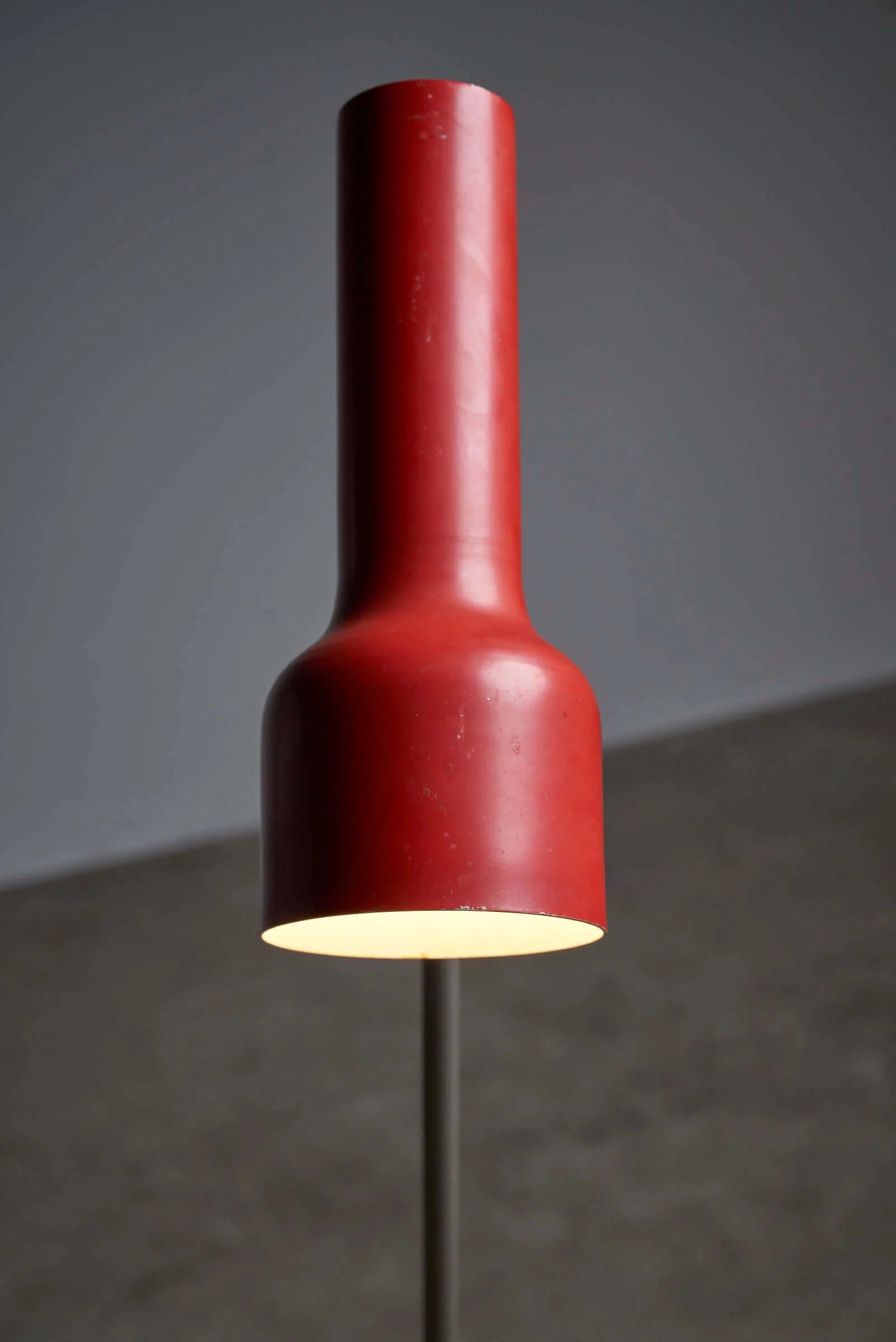 Spotlight_Floor_Lamp,_Kontakt_Werkstätten,_Metal,_Austria