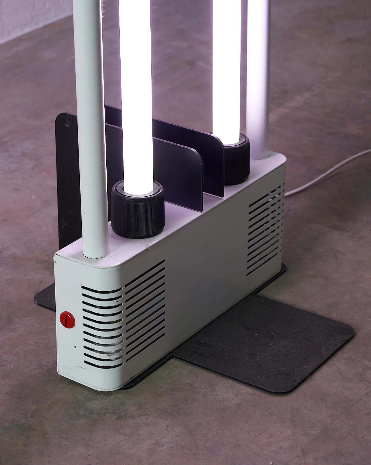“DUO”_Floor_Lamp,_by_Zerbetto,_Black_Metal,_1980s,_Italy