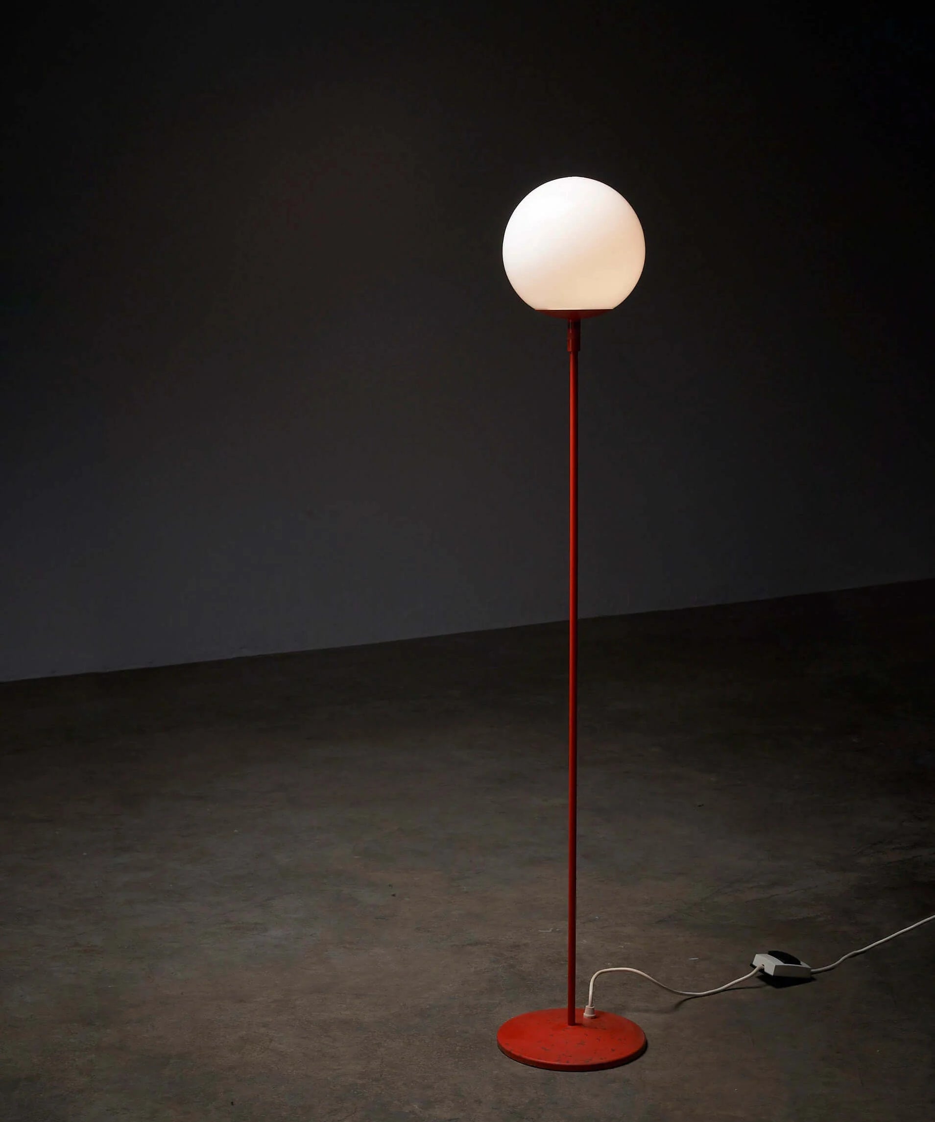 Stem_Floor_Lamp,_BAG_Turgi,_Steel_&_Glass,_Switzerland