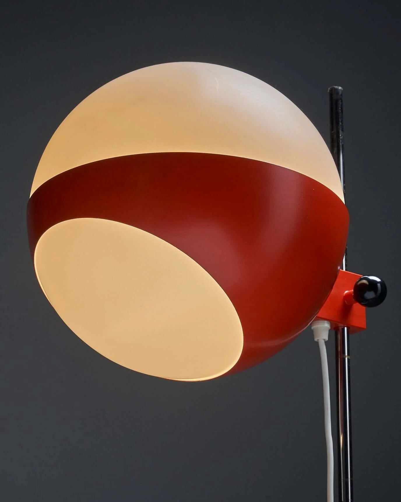 Space_Age_Floor_Lamp,_BAG_Turgi,_Lacquered_Metal,_1960s,_Switzerland