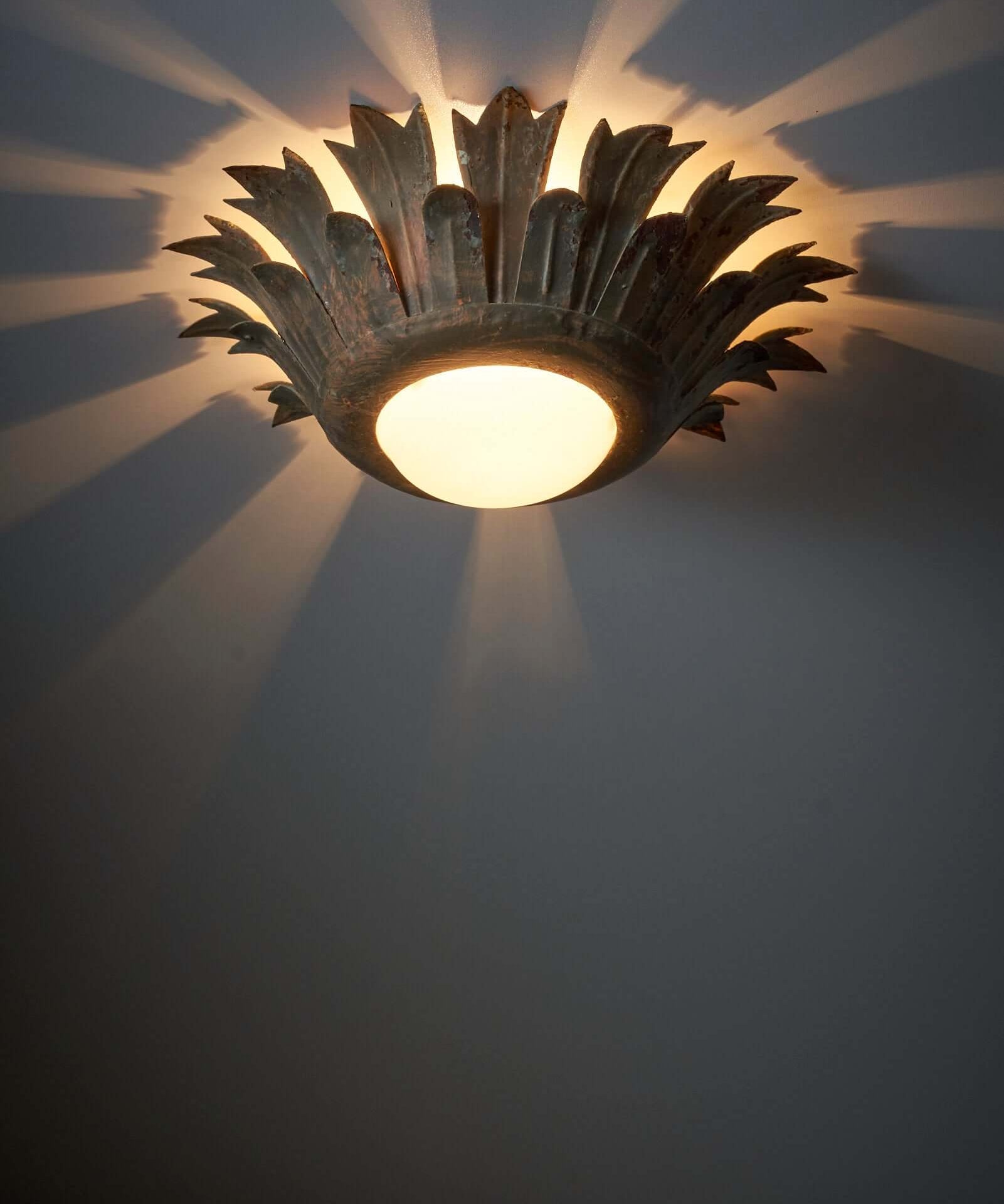 Sunflower_Ceiling_Lamp,_Gilt_Metal_&_Glass,_Italy