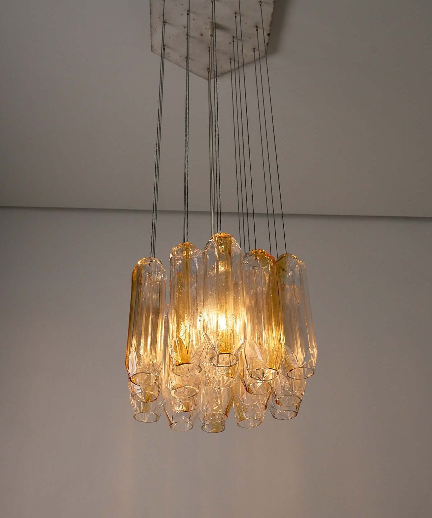 'Quadrifoglio'_Pendant_Light,_VeArt,_Murano_Glass_&_Metal,_1970s,_Italy