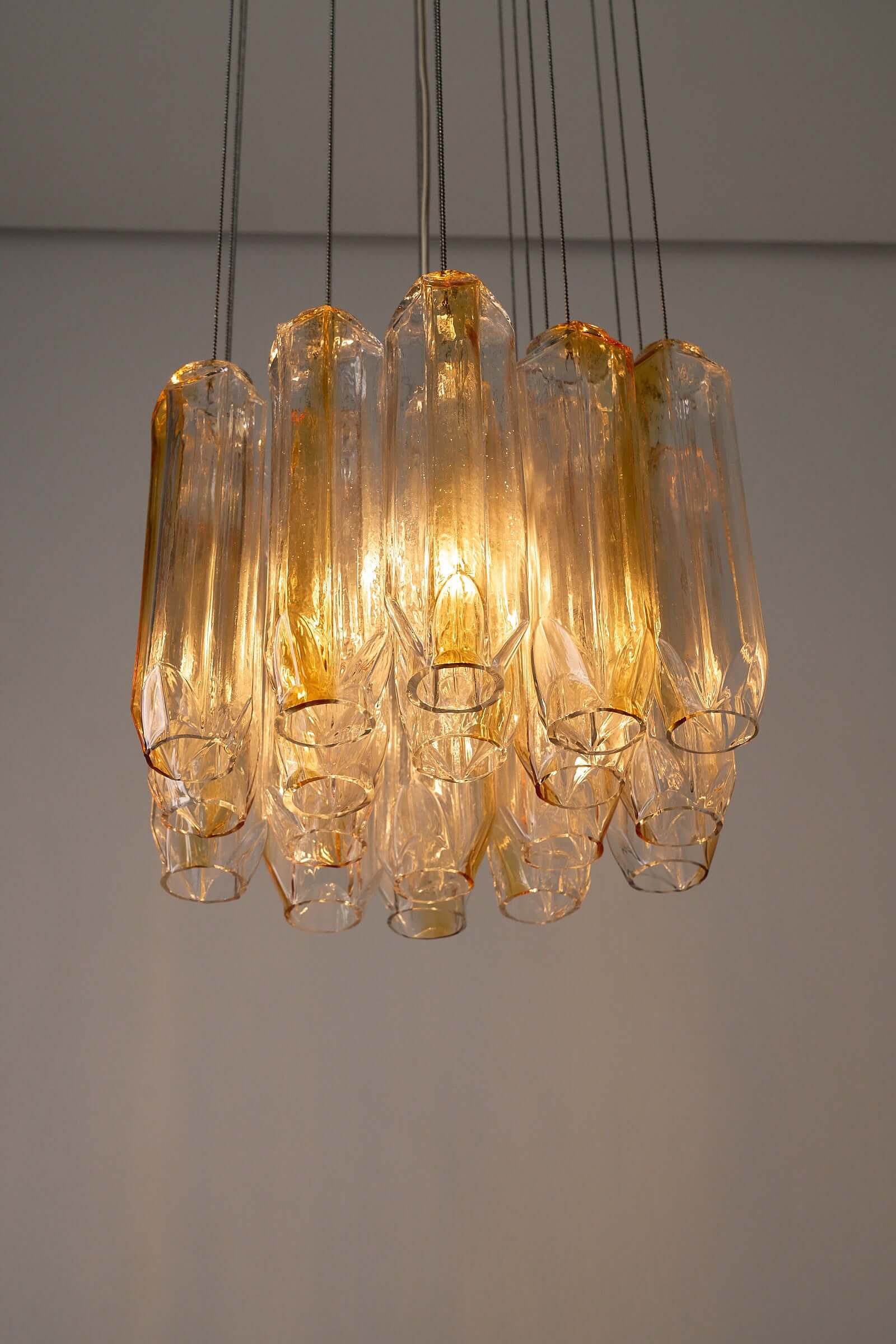 'Quadrifoglio'_Pendant_Light,_VeArt,_Murano_Glass_&_Metal,_1970s,_Italy
