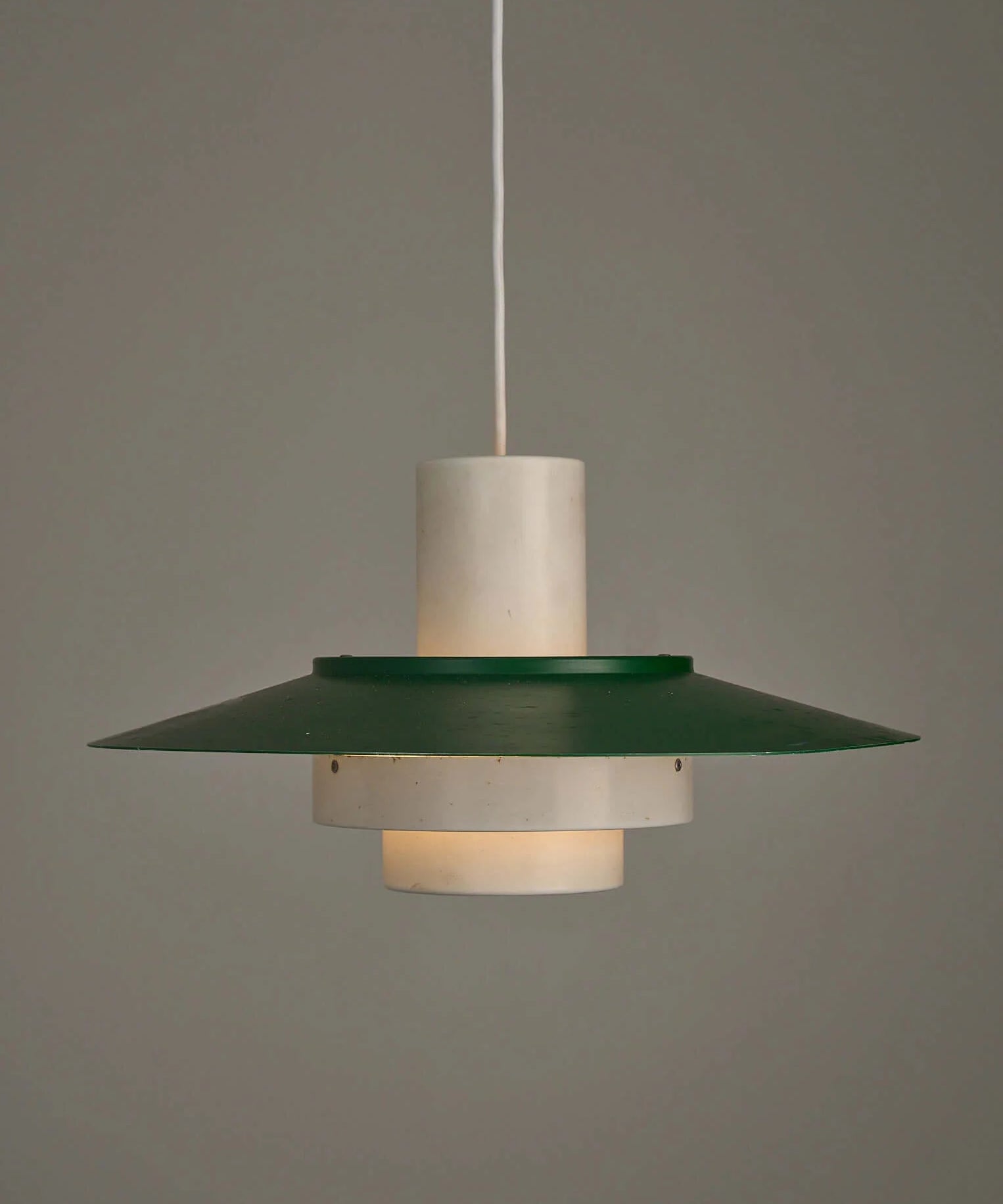 Falcon_Pendant_Light,_Andreas_Hansen_for_Fog_&_Mørup,_Metal,_1960s,_Denmark