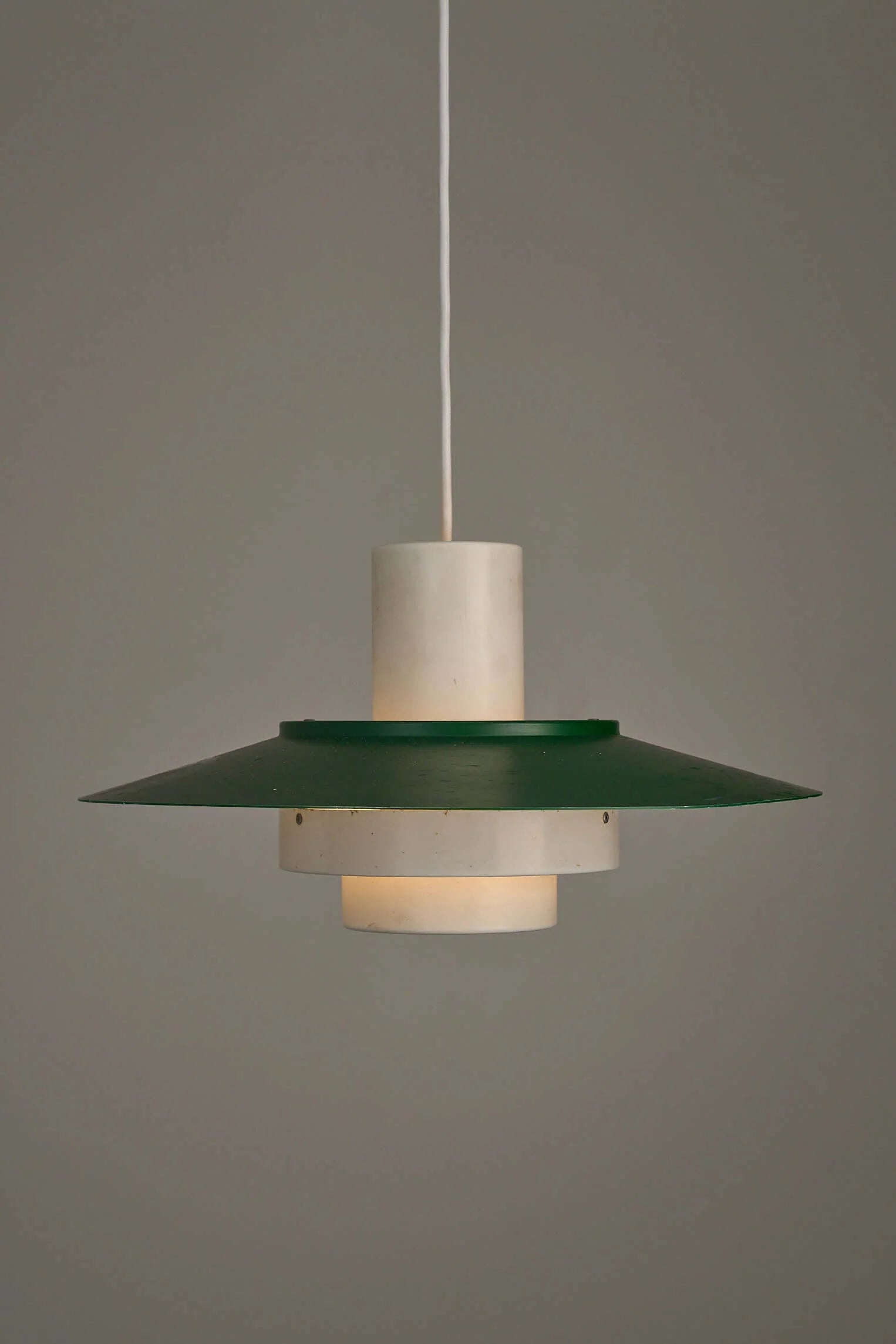 Falcon_Pendant_Light,_Andreas_Hansen_for_Fog_&_Mørup,_Metal,_1960s,_Denmark