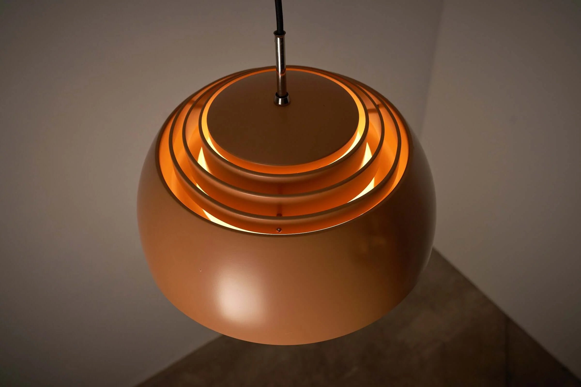 Dome_Pendant_Lamp,_B+L_Leuchten,_Opal_Glass,_1960,_Germany