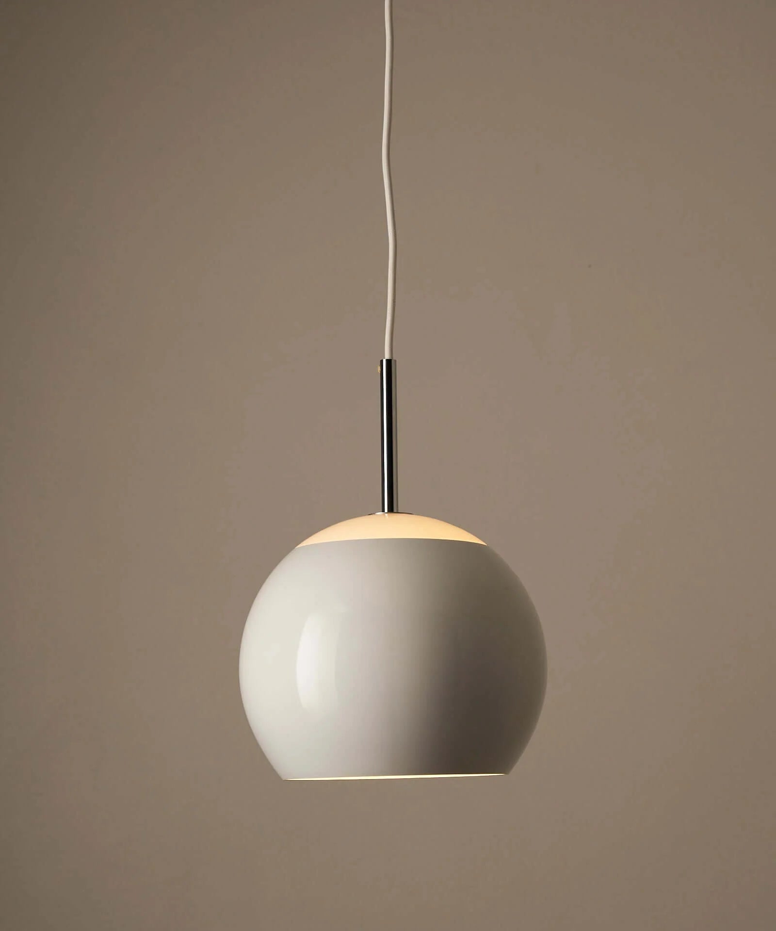 White_Sphere_Pendant_Lamp,_Cosack,_Plexiglass,_1970s,_Germany