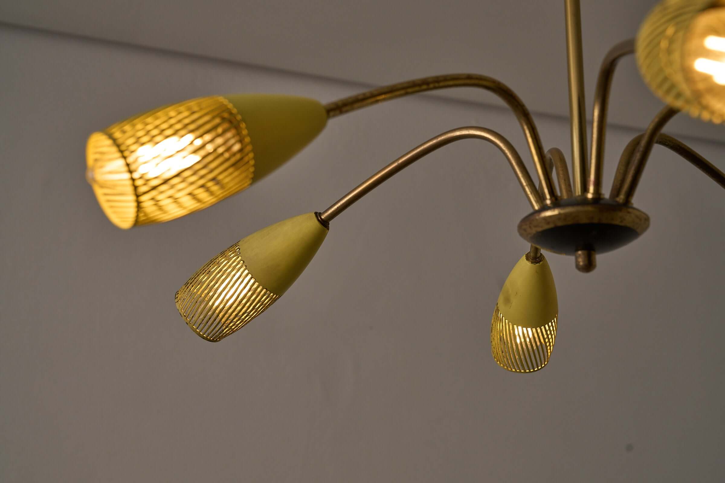 Yellow_Chandelier,_Mid-Century_Modern,_Brass_&_Steel,_1950s,_Italy