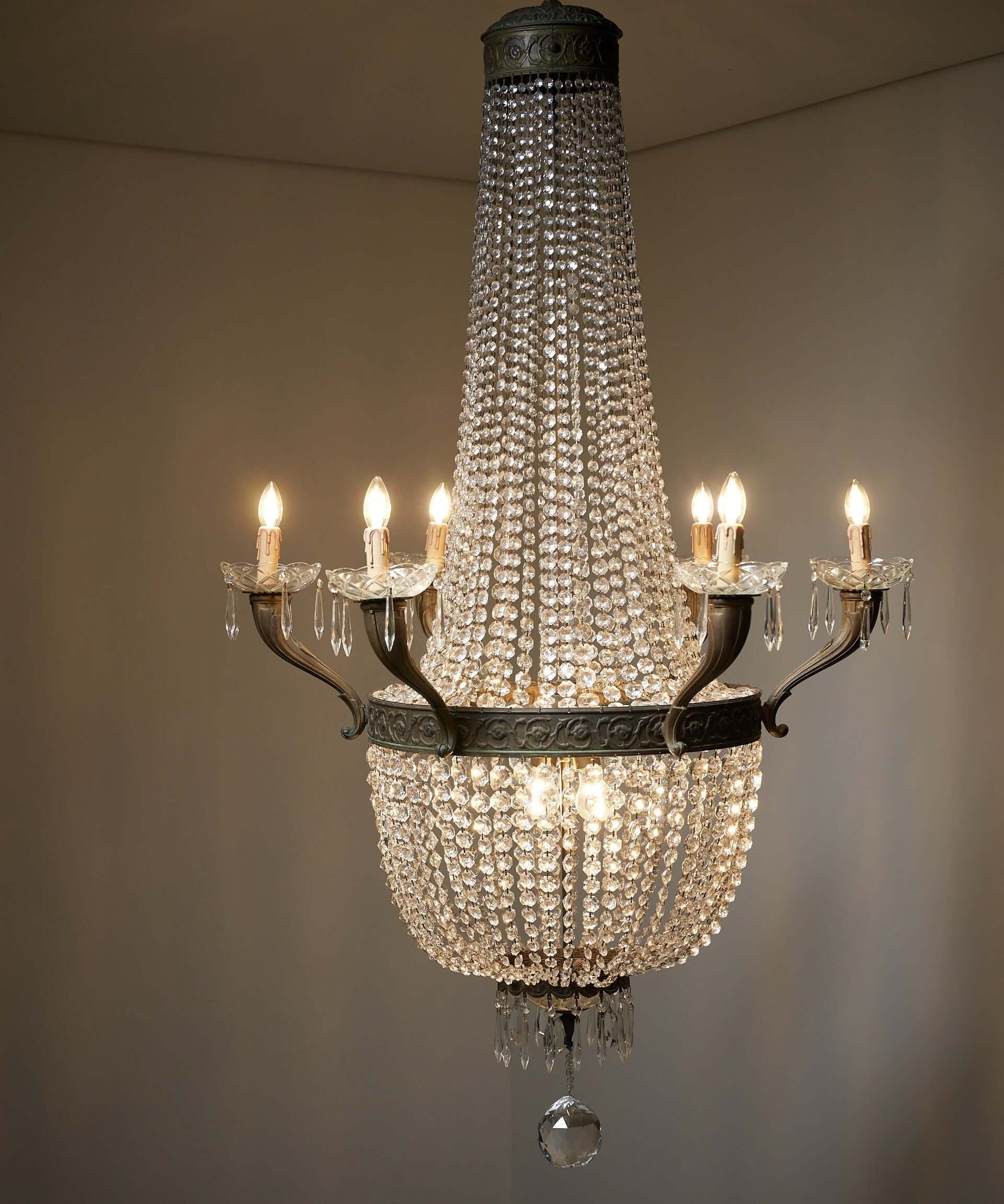 Sac_à_Perles_Chandelier_with_Arms,_Glass_Beads,_1970s,_France
