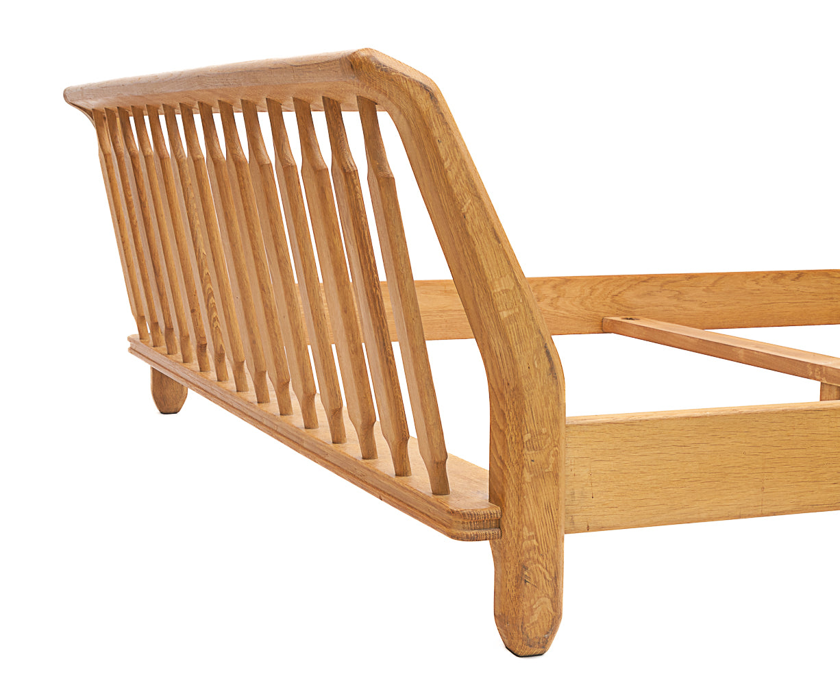 Double_oak_bed_by_Guillerme_et_Chambron.