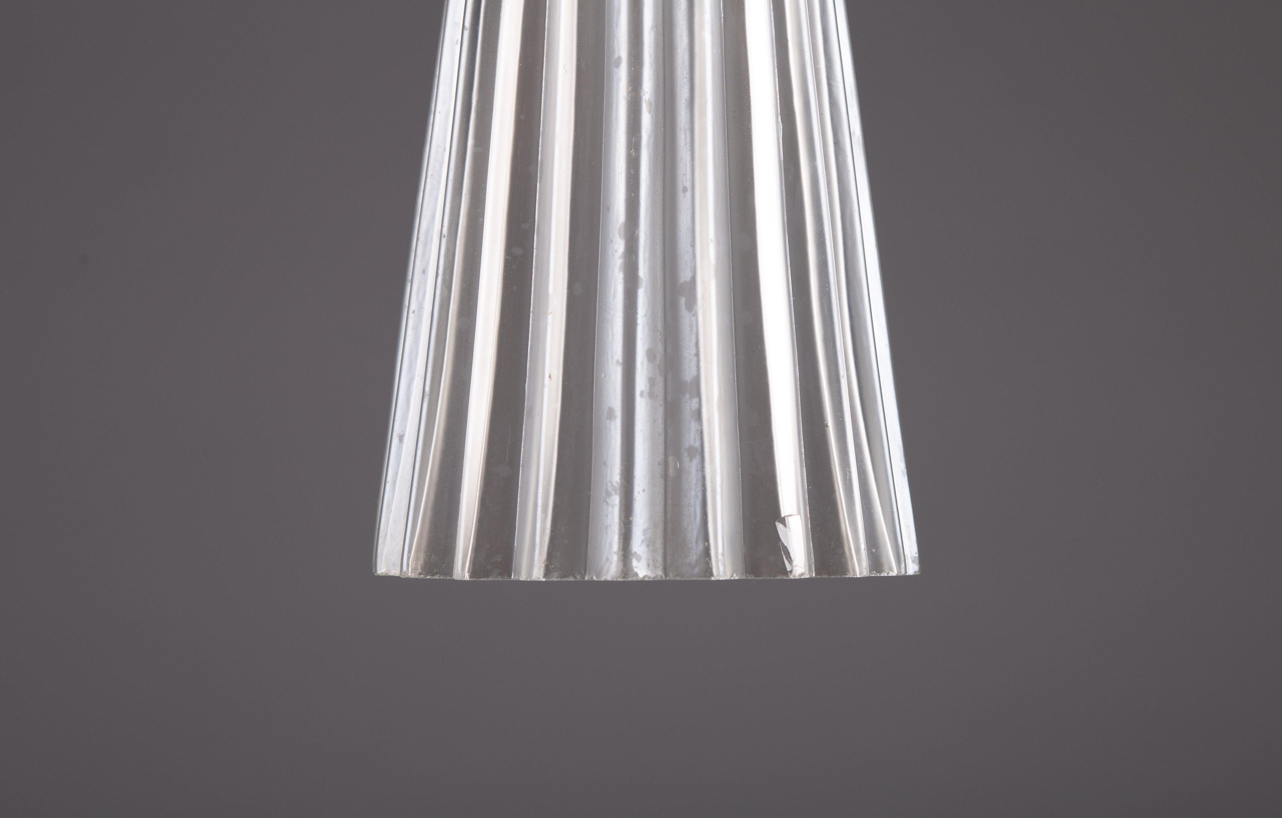 Beautiful_Art_Deco_glass_ceiling_lamp
